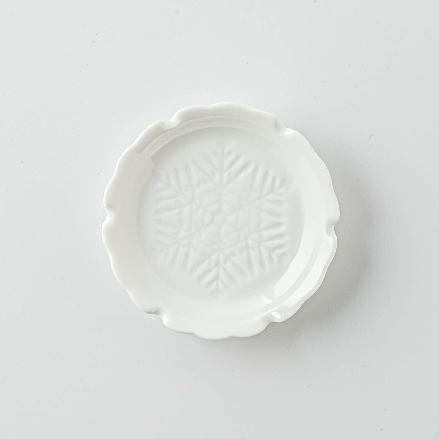 Mino Porcelain "Gaku" Line Engraving Mamezara - Nagamochi Shop
