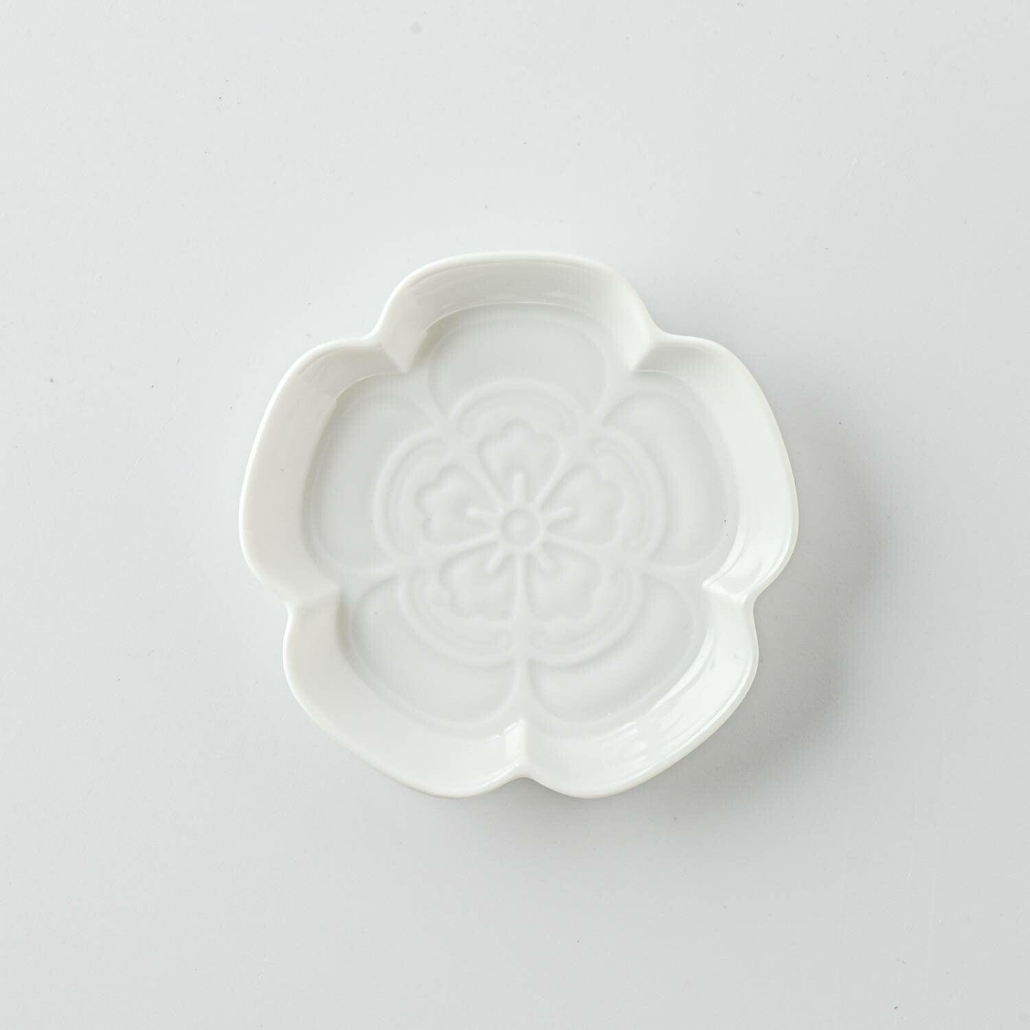 Mino Porcelain "Gaku" Line Engraving Mamezara - Nagamochi Shop