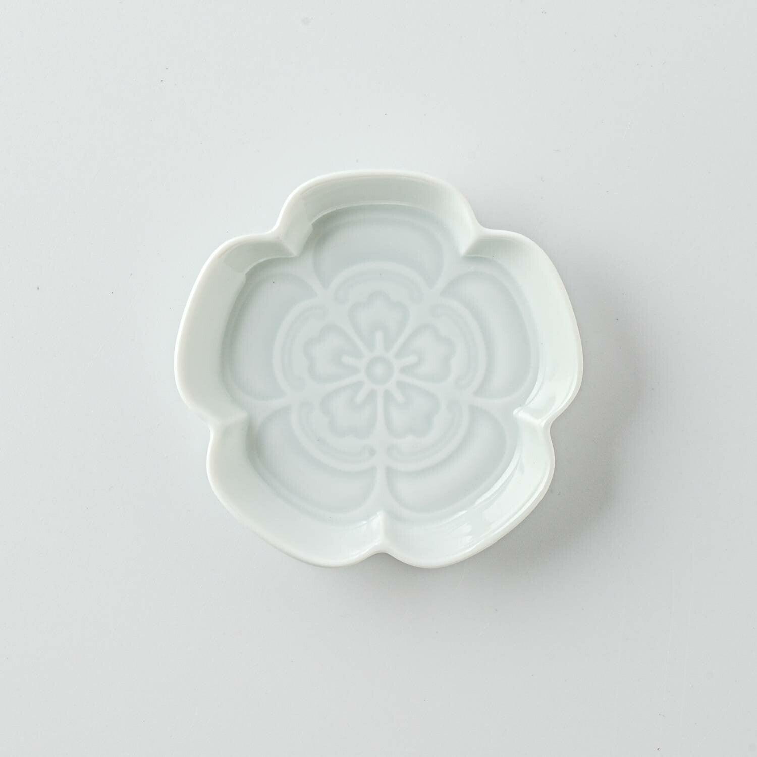 Mino Porcelain "Gaku" Line Engraving Mamezara - Nagamochi Shop