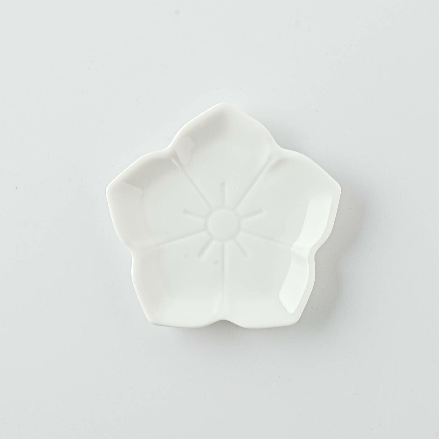 Mino Porcelain "Gaku" Line Engraving Mamezara - Nagamochi Shop
