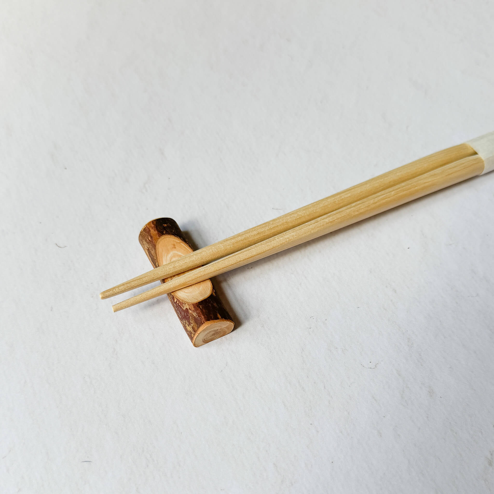 Hiba Wood Chopsticks Rest (Set of 2) - Nagamochi Shop