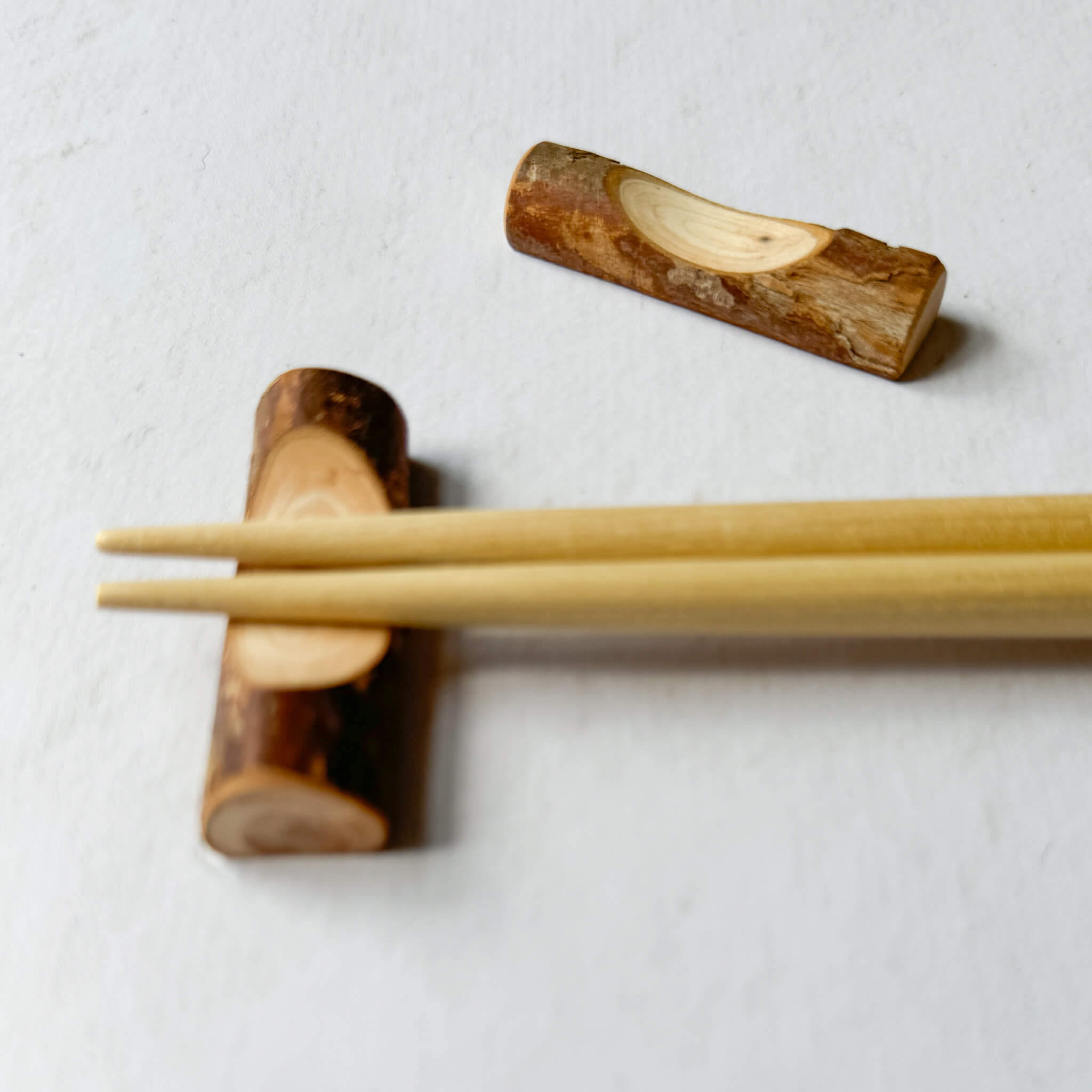 Hiba Wood Chopsticks Rest (Set of 2) - Nagamochi Shop