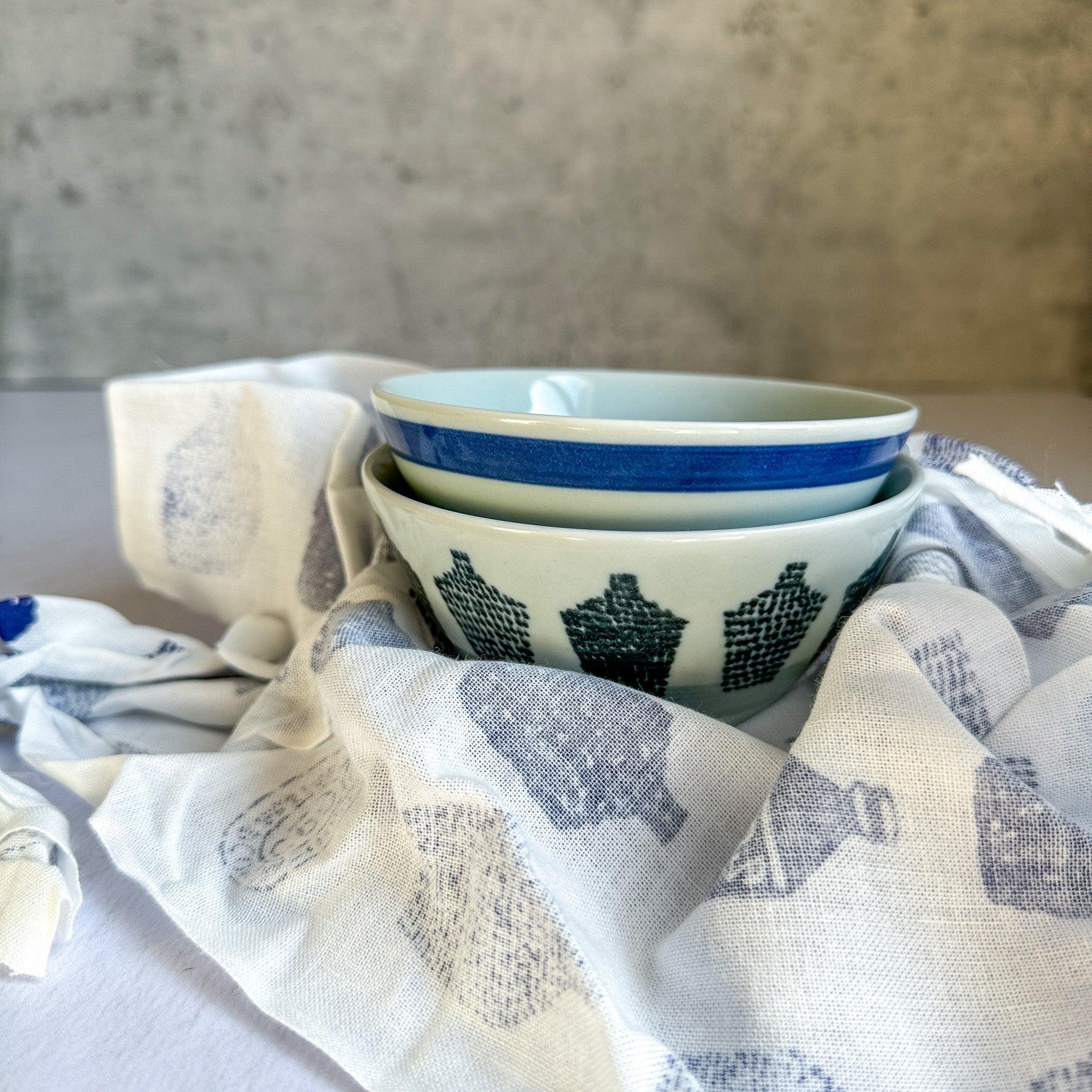 Hasami Porcelain Rice Bowl Set : Kurawanka Bowls "Bottle and Border" - Nagamochi Shop