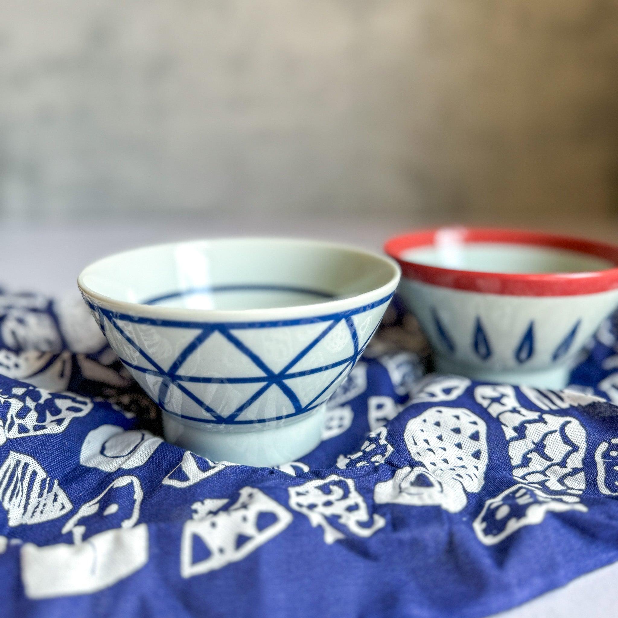 Hasami Porcelain Rice Bowl Set : Kurawanka Bowls "Leaf and Lattice" - Nagamochi Shop