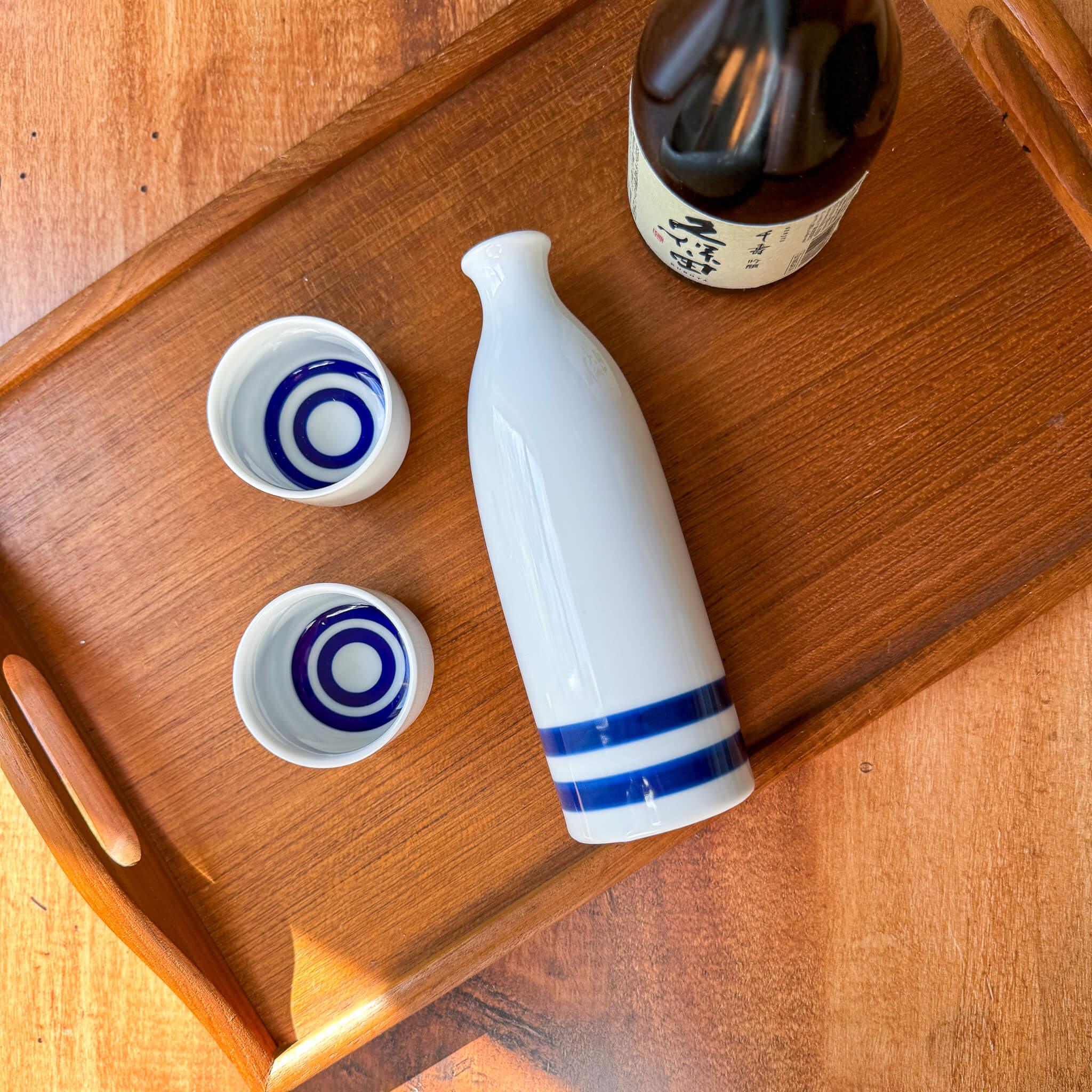 Mino Porcelain Sake Bottle Tokkuri with Two Janome Tasting Sake Cups - Nagamochi Shop