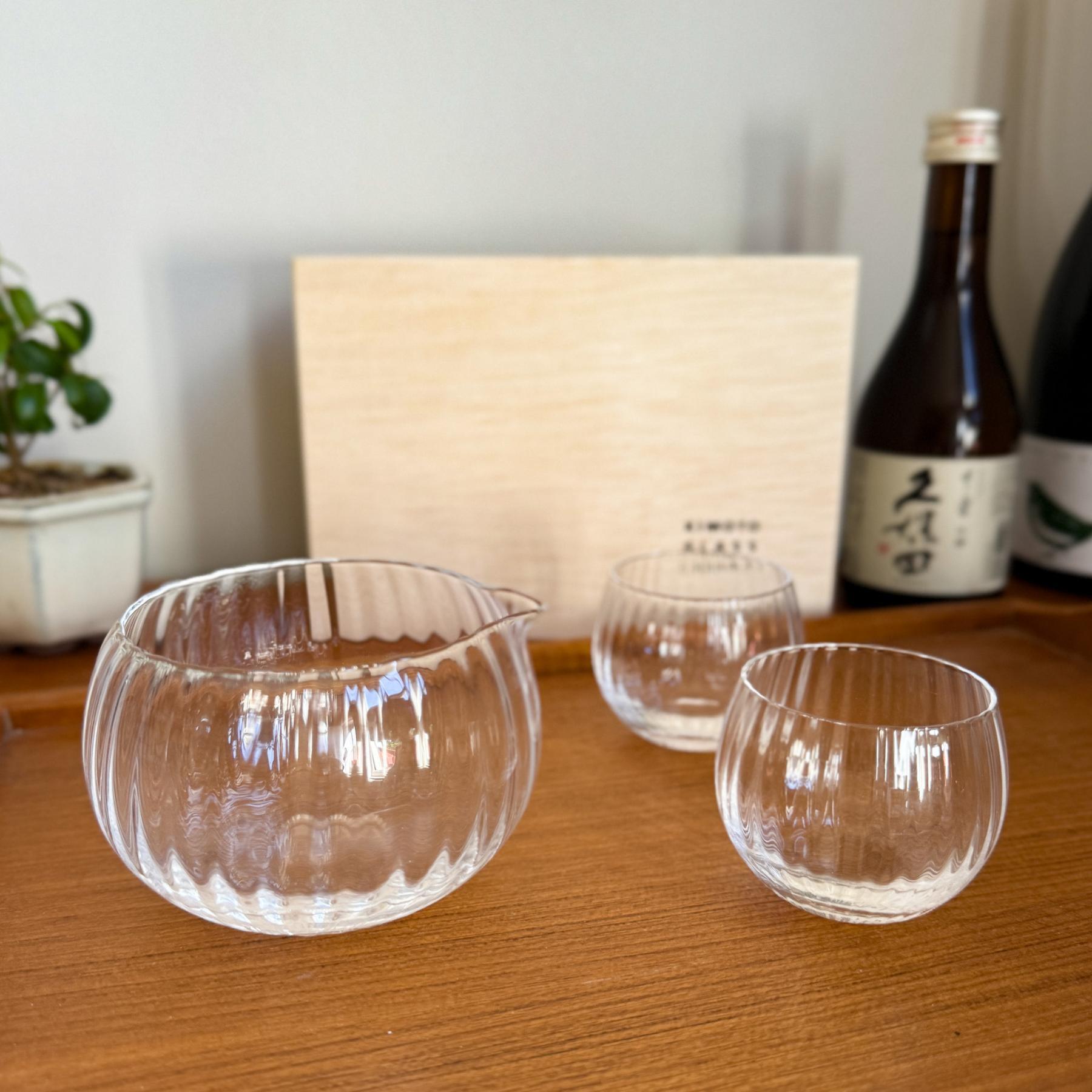 Japanese Glass Sake Set "Mai" | Made in Tokyo Japan - Nagamochi Shop