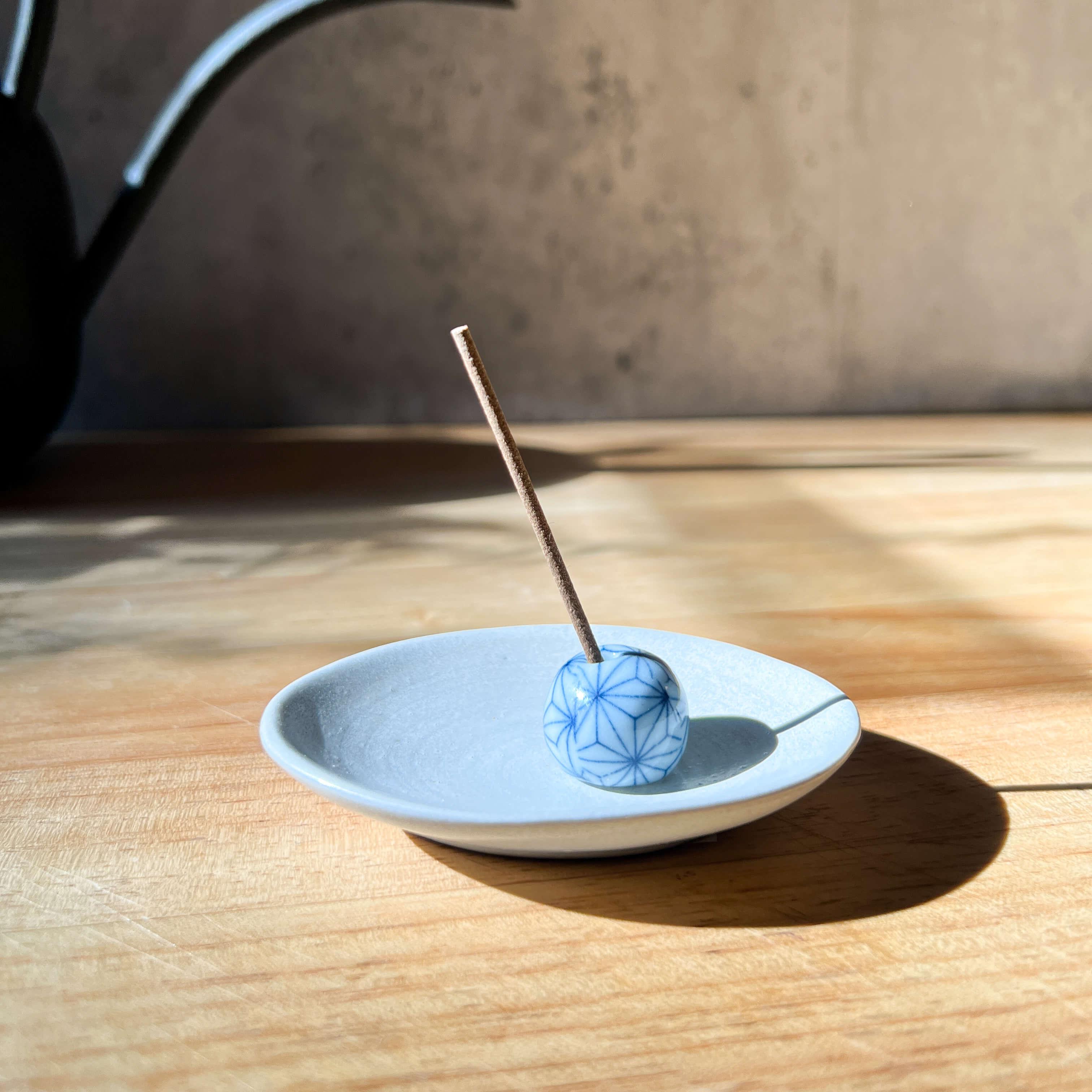 Mino Porcelain Ball Incense Holder - Nagamochi Shop