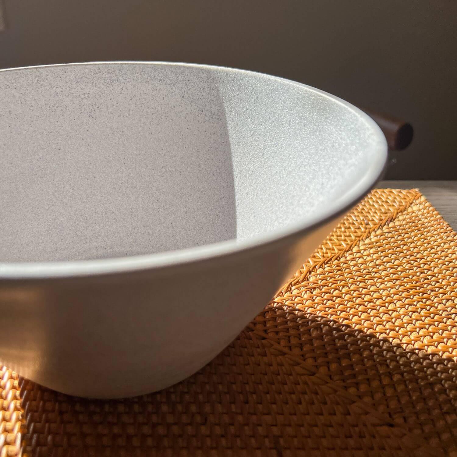 Ramen Bowl by Akai Ceramic - Nagamochi Shop