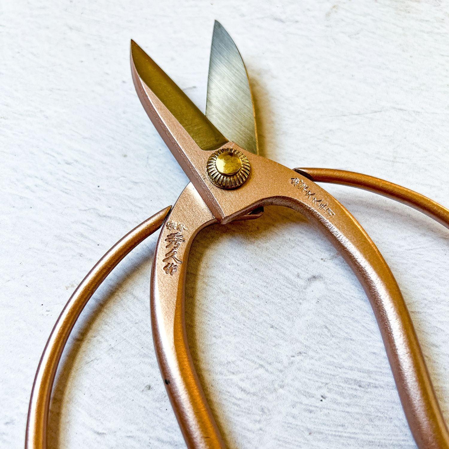 Rose Gold Flower Shears by Toyama Hamono - Nagamochi Shop
