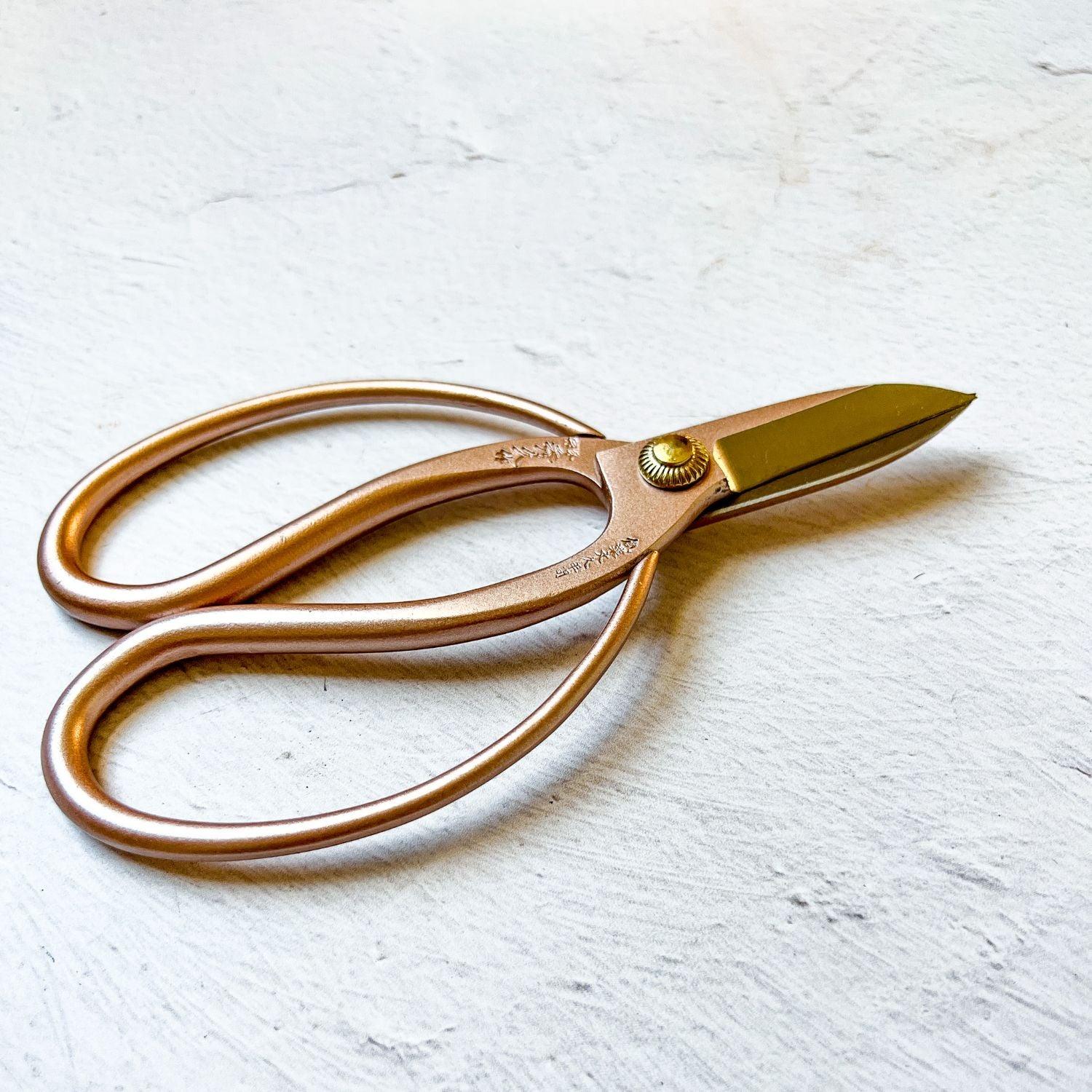 Rose Gold Flower Shears by Toyama Hamono - Nagamochi Shop