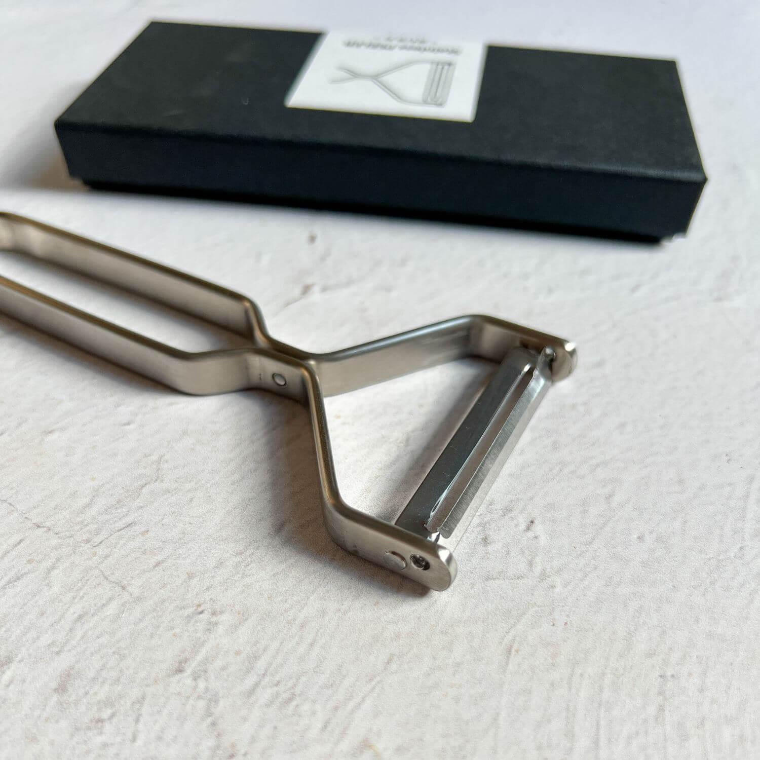 Stainless Steel Vegetable Peeler - Nagamochi Shop