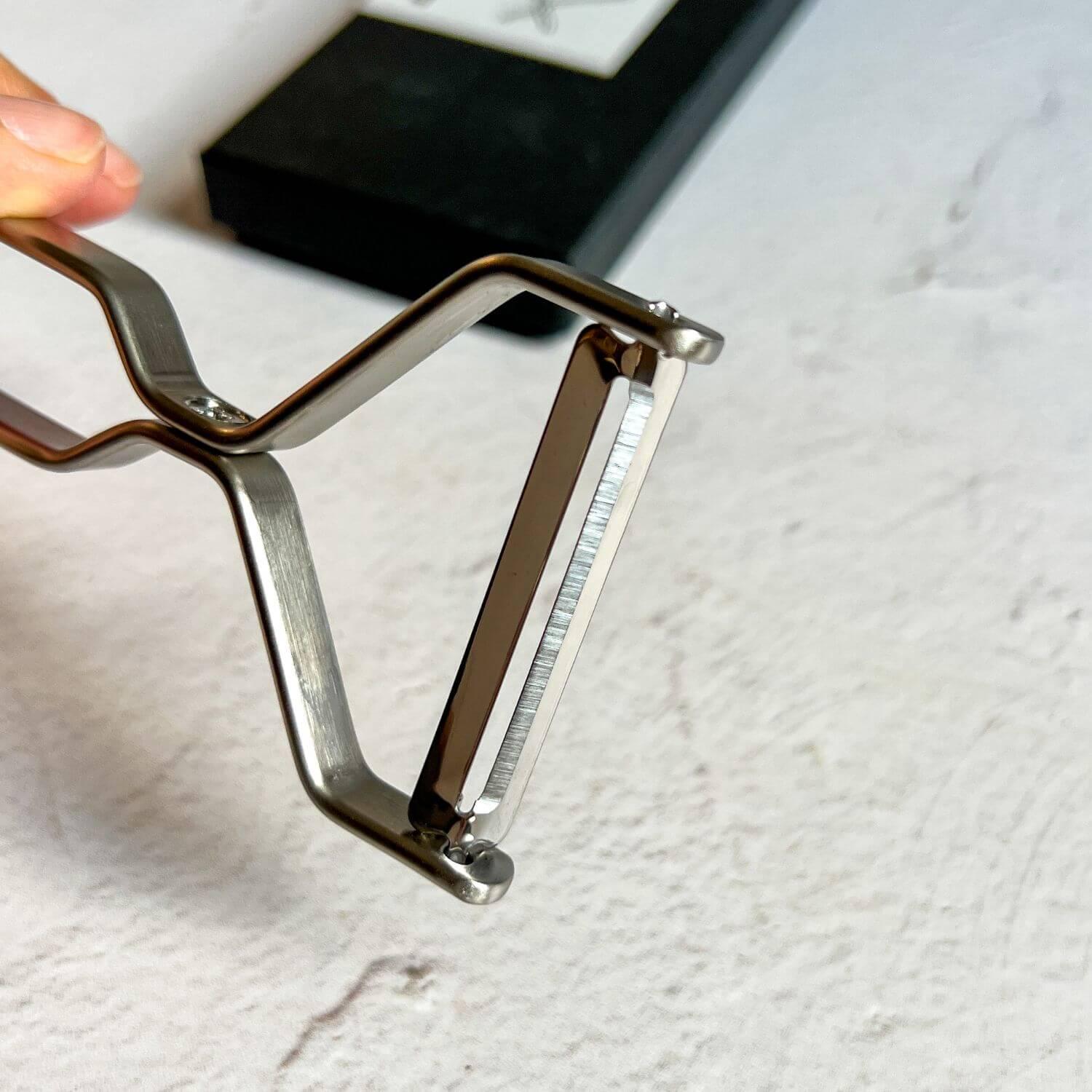 Stainless Steel Vegetable Peeler - Nagamochi Shop