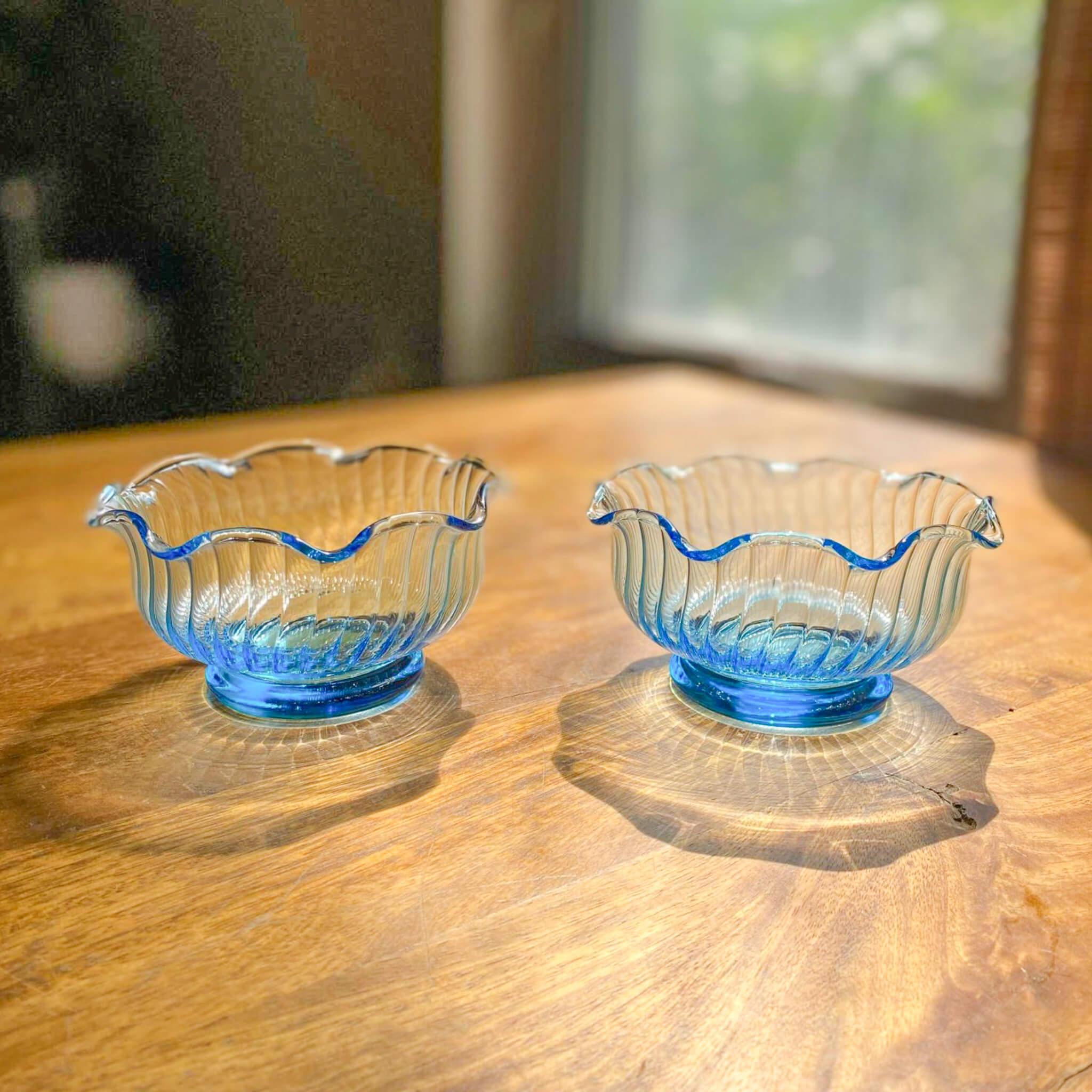 Vintage Glass Bowl (Blue) - Nagamochi Shop