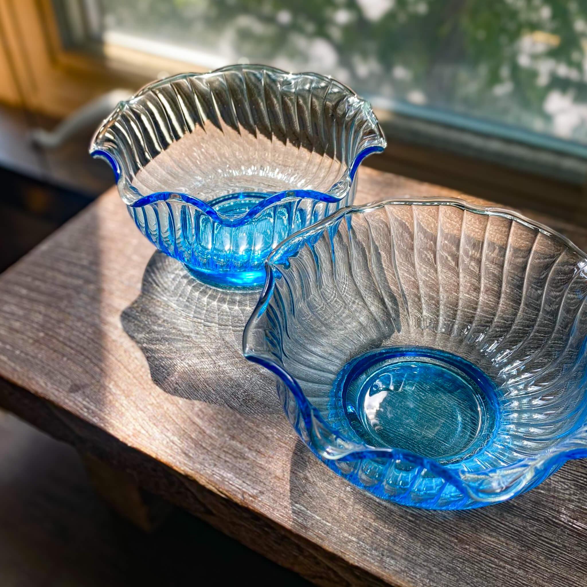 Vintage Glass Bowl (Blue) - Nagamochi Shop