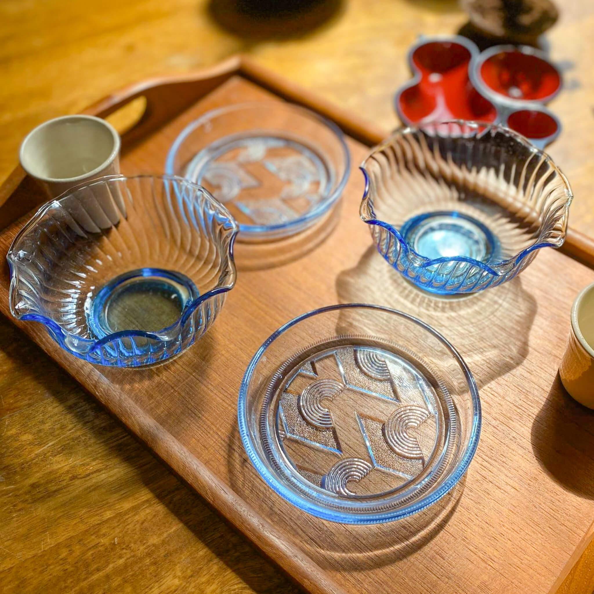 Vintage Glass Bowl (Blue) - Nagamochi Shop