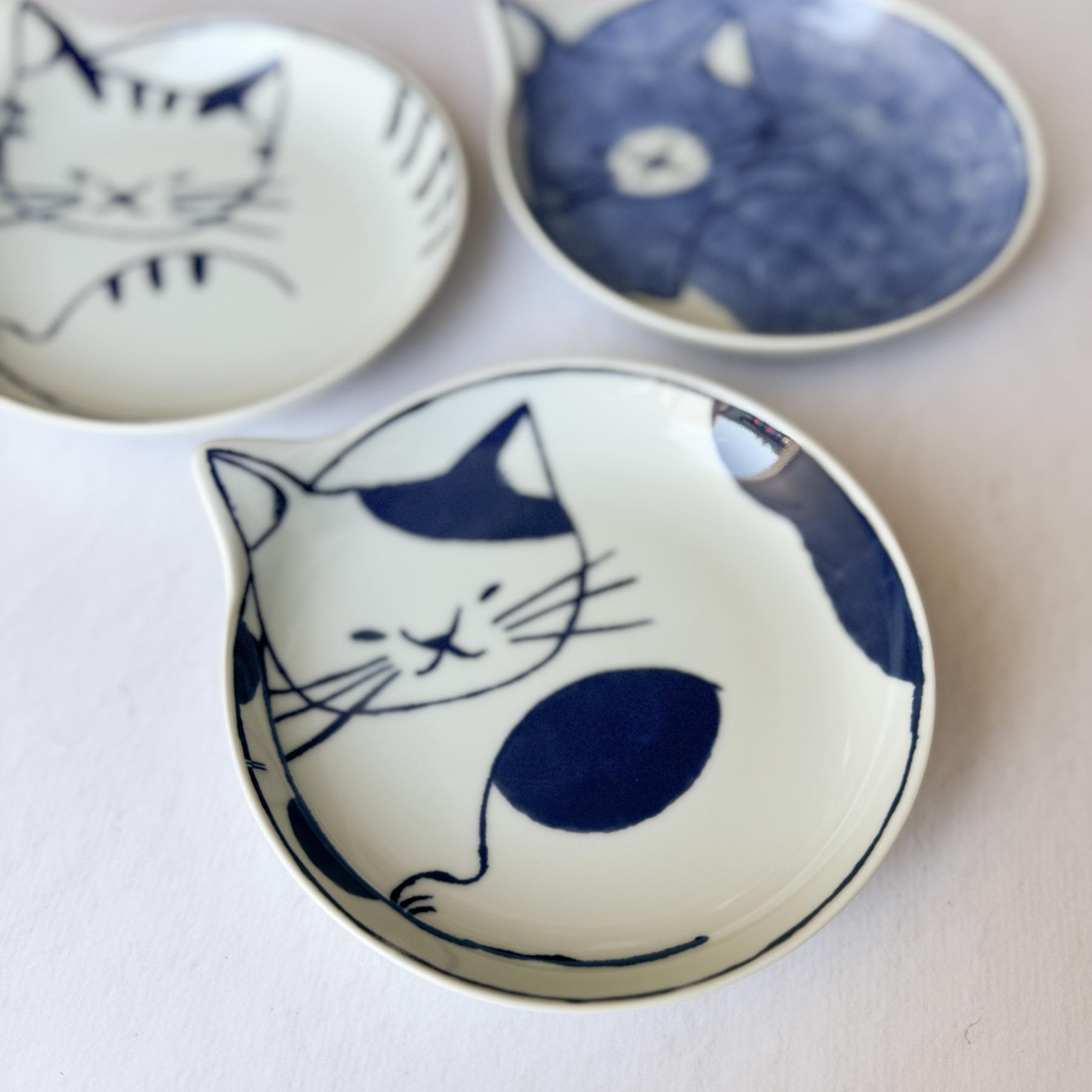 Hasami Porcelain Kitty Dessert Plate - Nagamochi Shop