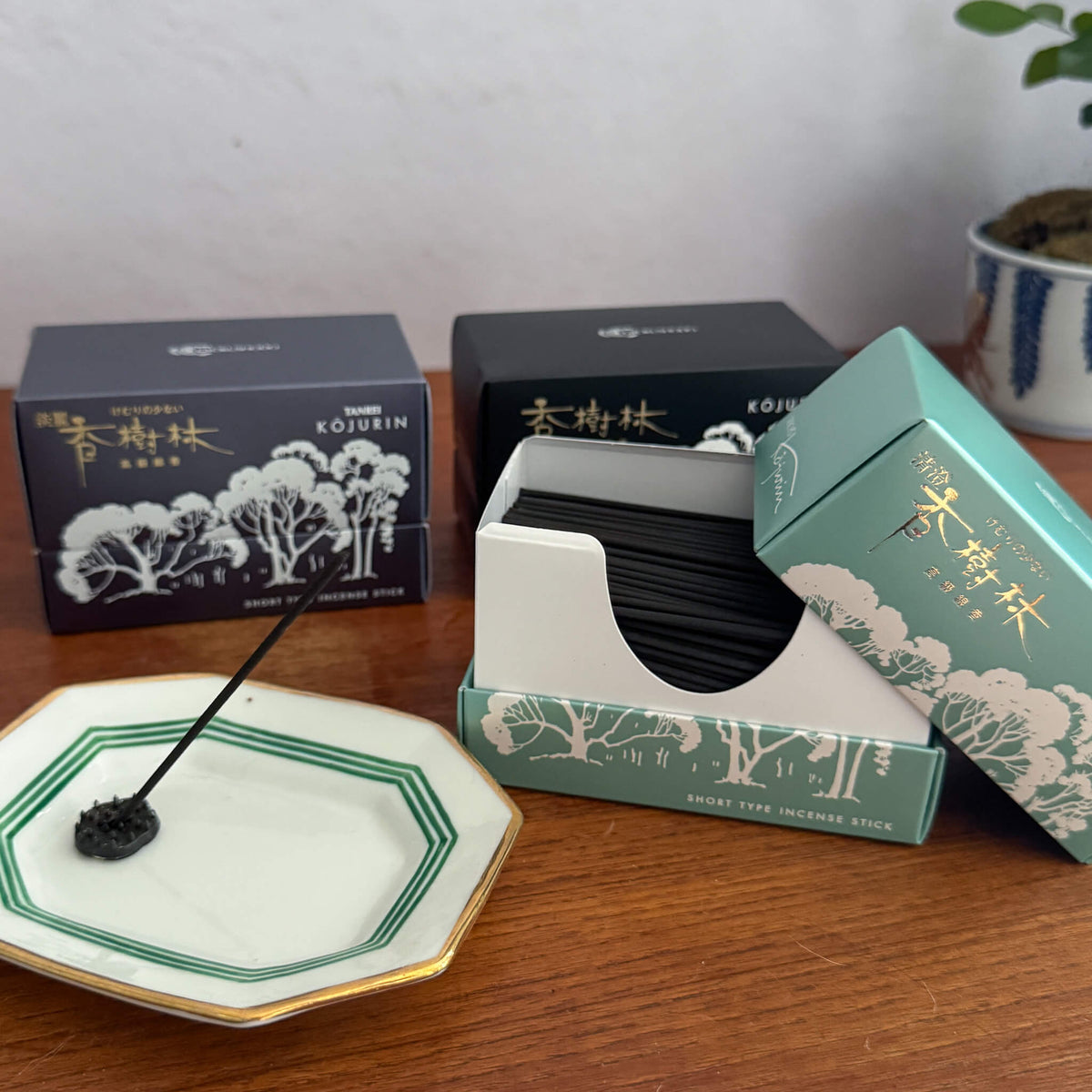 Gyokushodo Kojurin Sandalwood Incense Mini Sticks