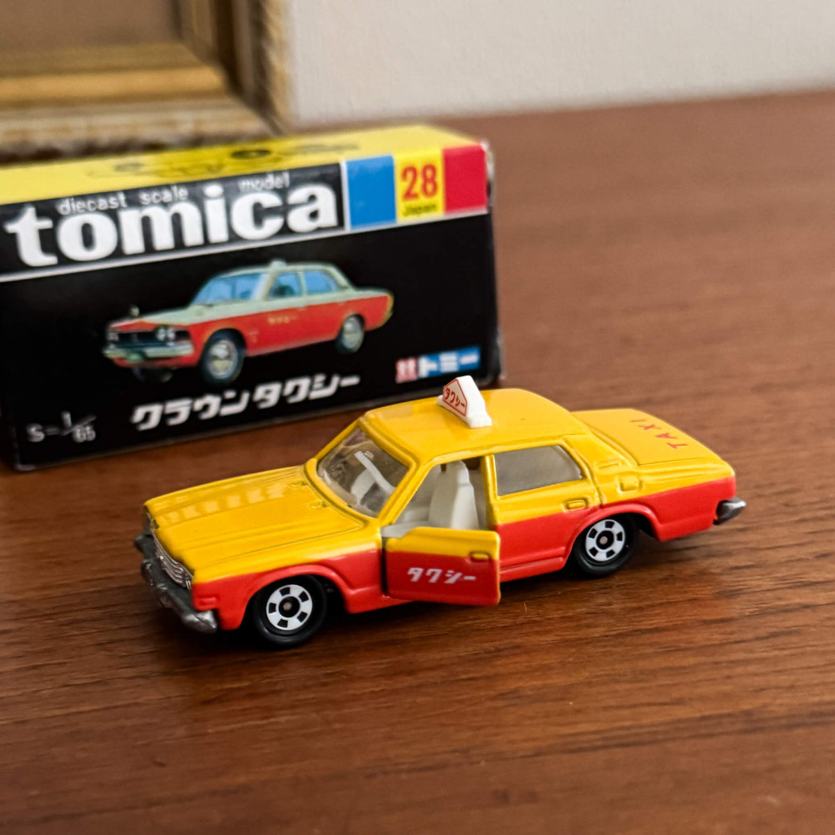 Vintage Tomica No. 28 Toyota Crown Taxi | 2000 Black Box Reissue
