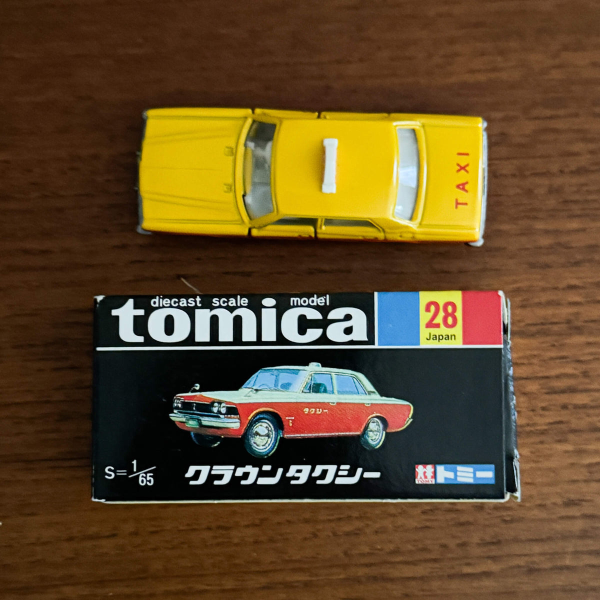 Vintage Tomica No. 28 Toyota Crown Taxi | 2000 Black Box Reissue