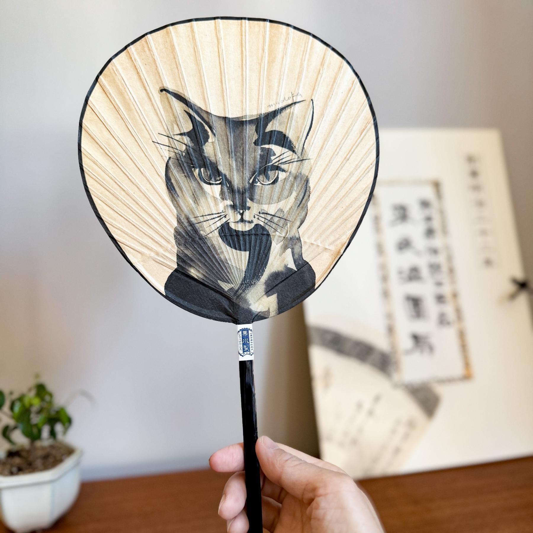 Japanese Shibu Uchiwa Fan "Smug Face Cat" | Kumamoto, Japan - Nagamochi Shop