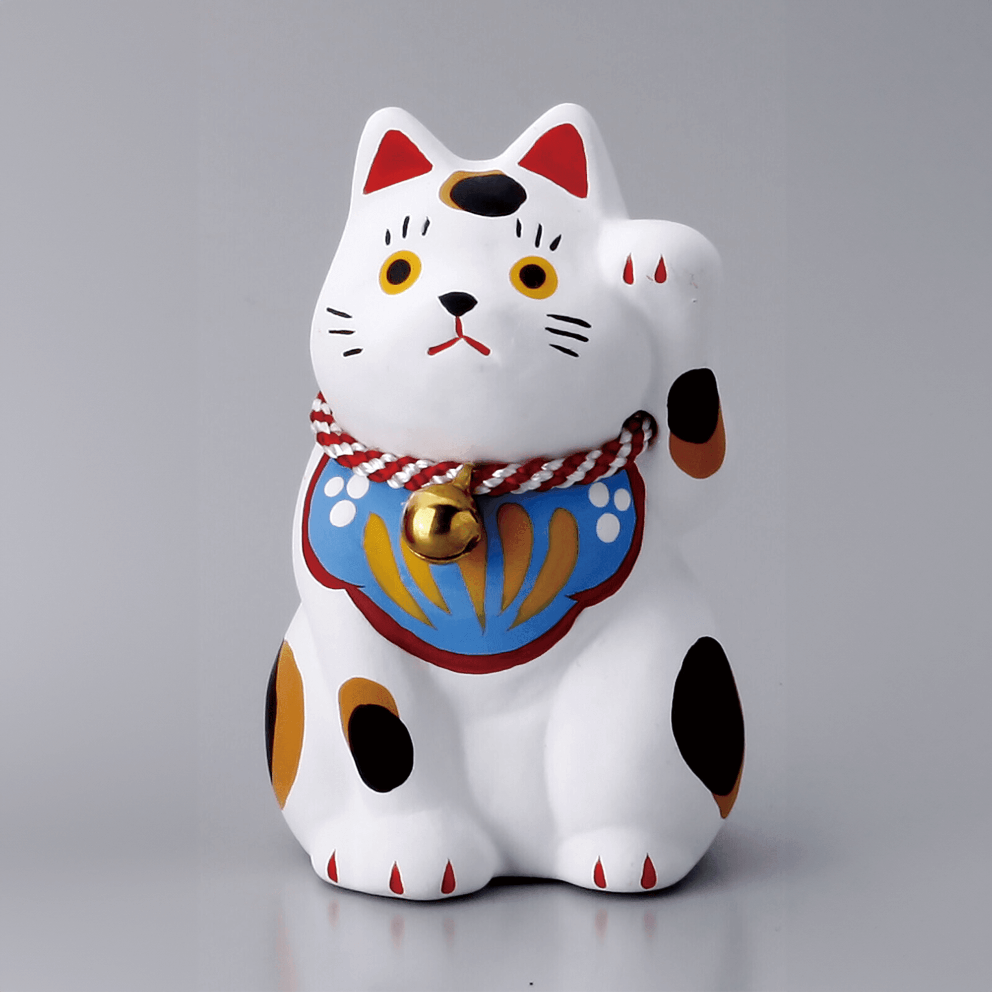 Maneki Neko | Japanese Lucky Cat Ceramic Ornament - Nagamochi Shop