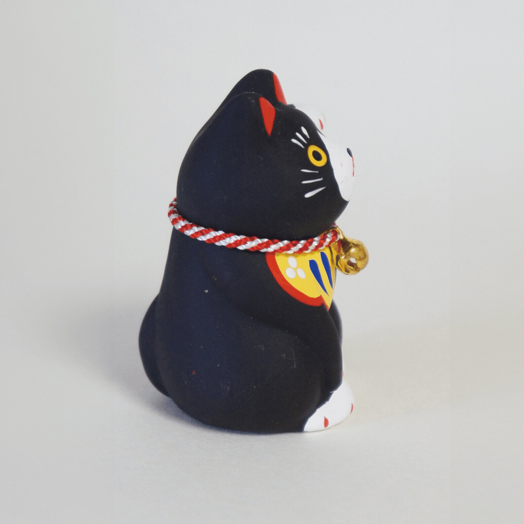 Maneki Neko | Japanese Lucky Cat Ceramic Ornament - Nagamochi Shop
