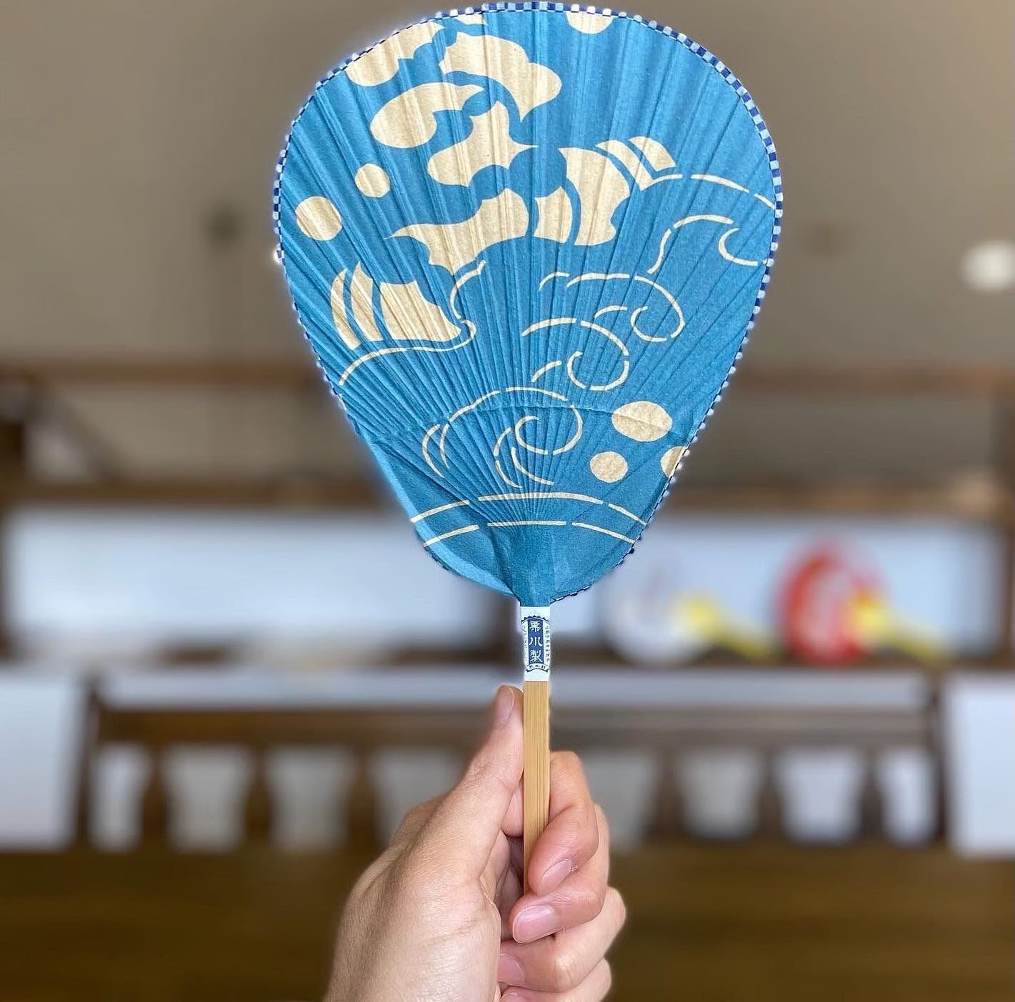 Bussen Ise-Katagami Shibu Uchiwa Fan – Light Blue Wave Pattern | Kumamoto, Japan
