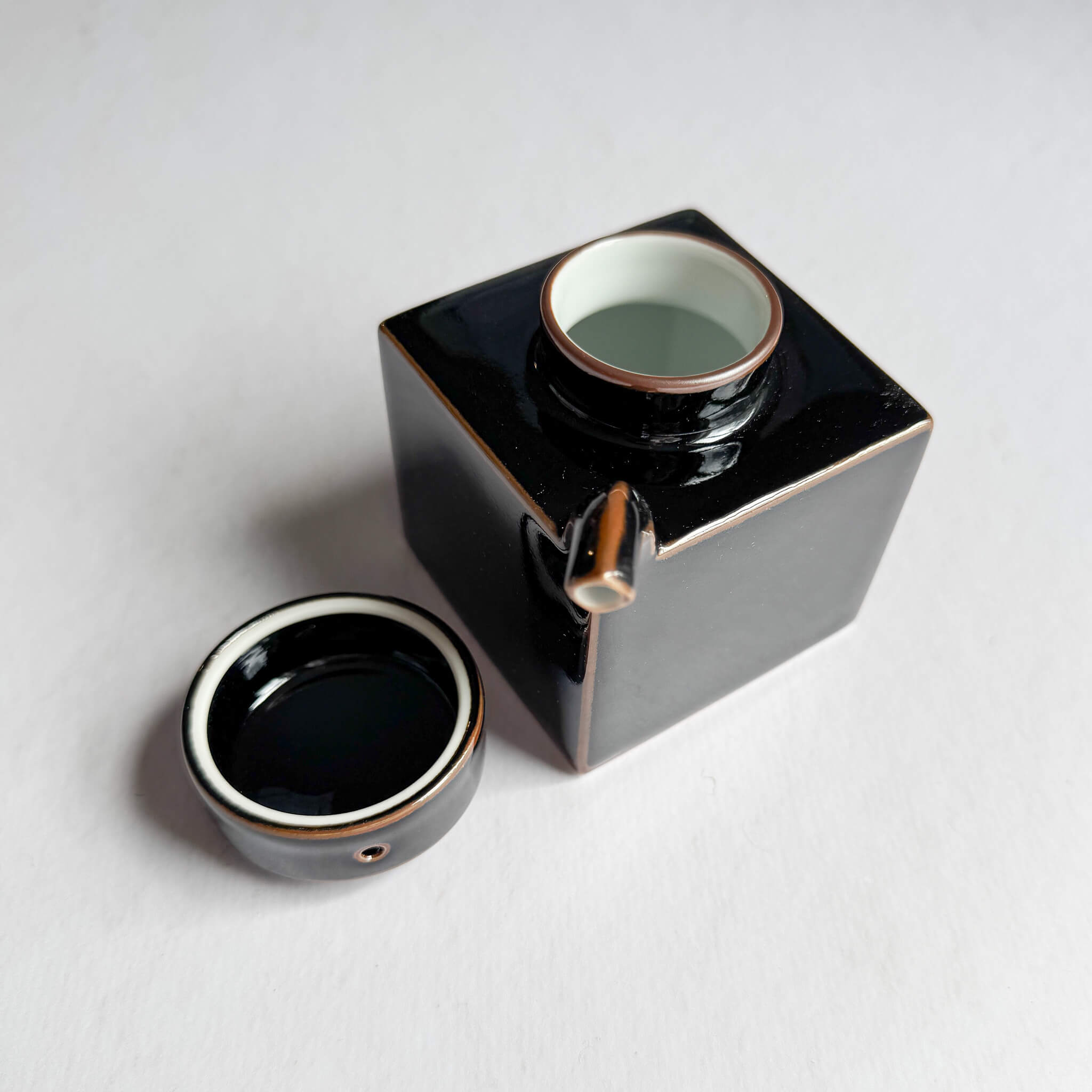 Ceramic Soy Sauce Dispenser