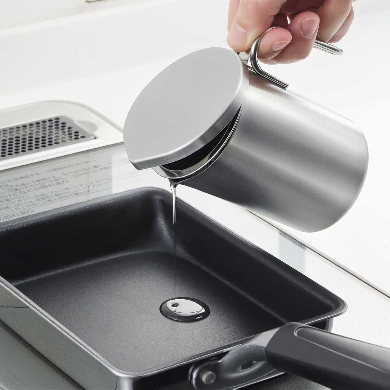 Stainless Steel Mini Oil Strainer Pot / YOSHIKAWA