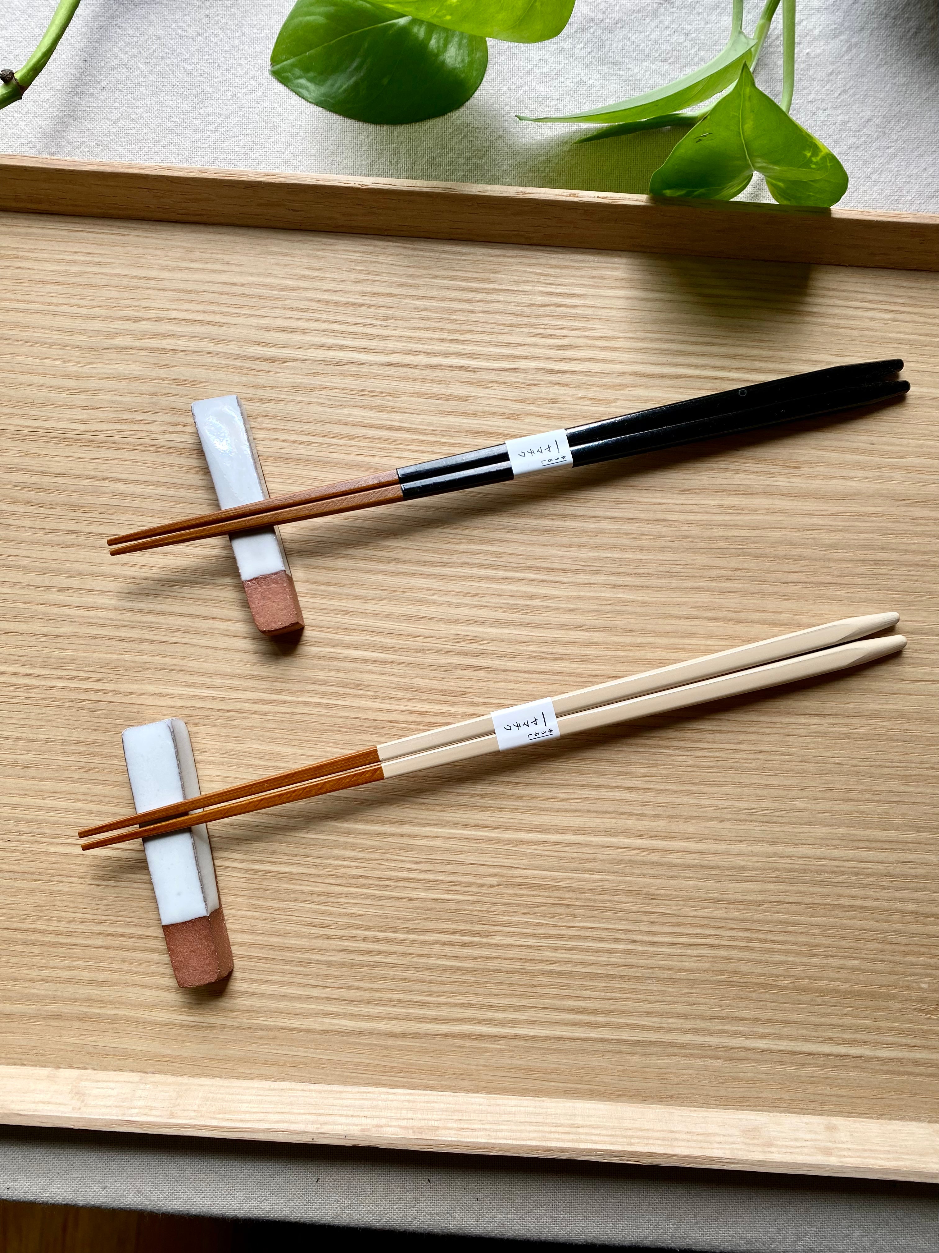 Handmade Stoneware chopstick rest - Nagamochi Shop