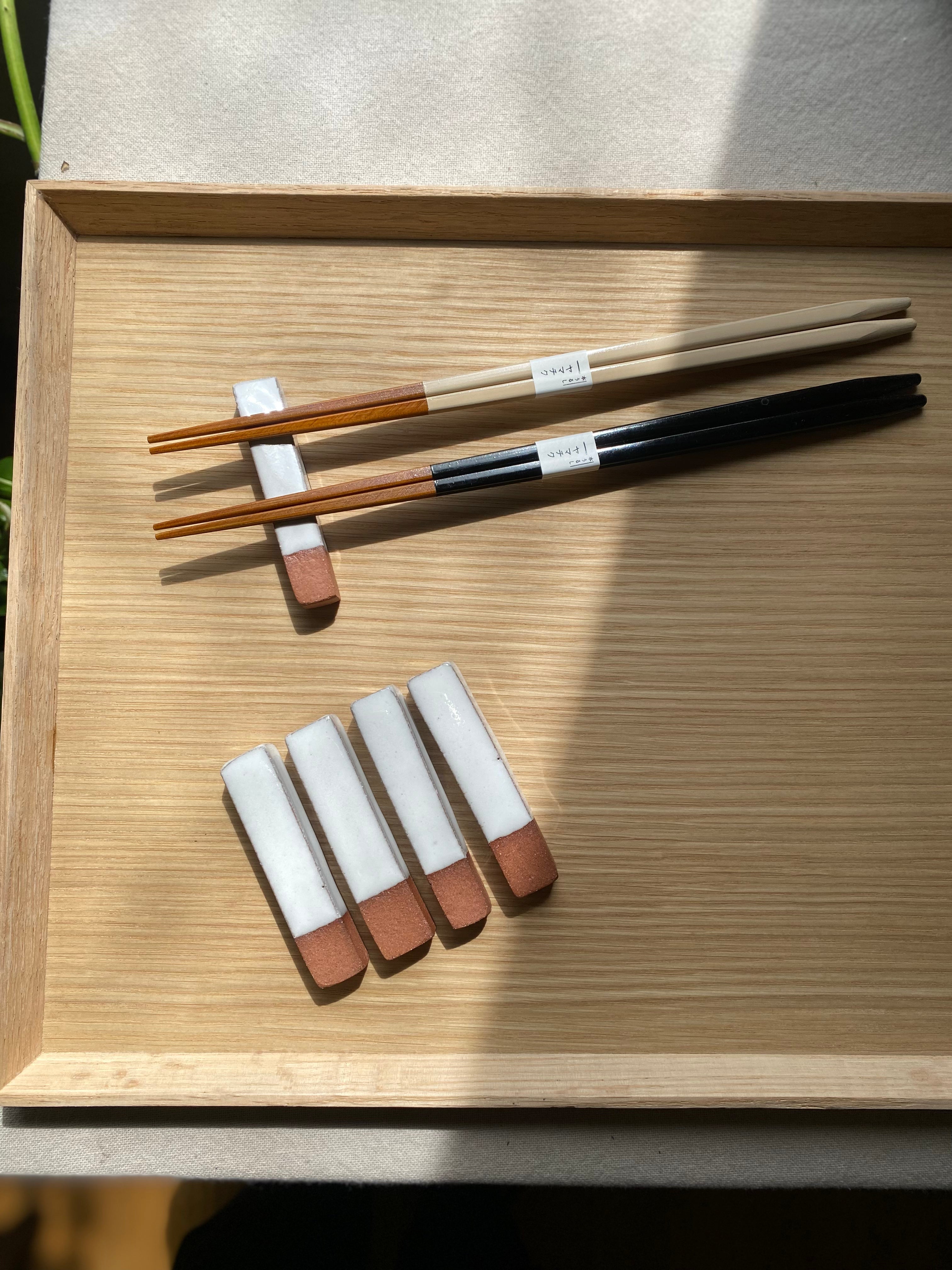 Handmade Stoneware chopstick rest - Nagamochi Shop