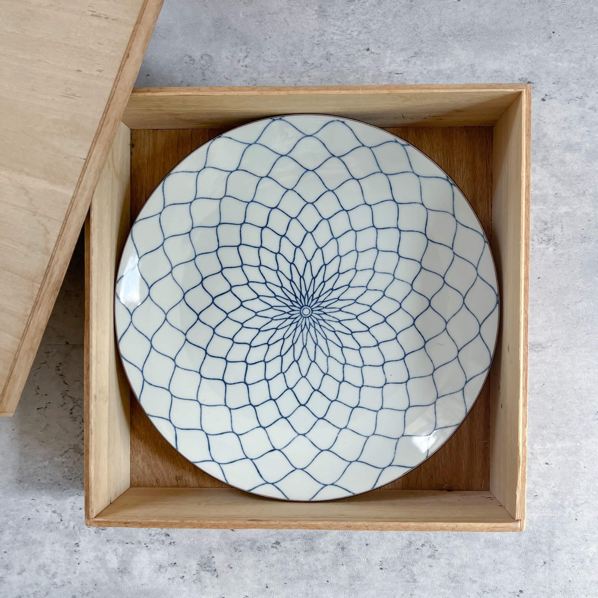 Antique Arita Porcelain Ware Pufferfish Sashimi Plate - Nagamochi Shop