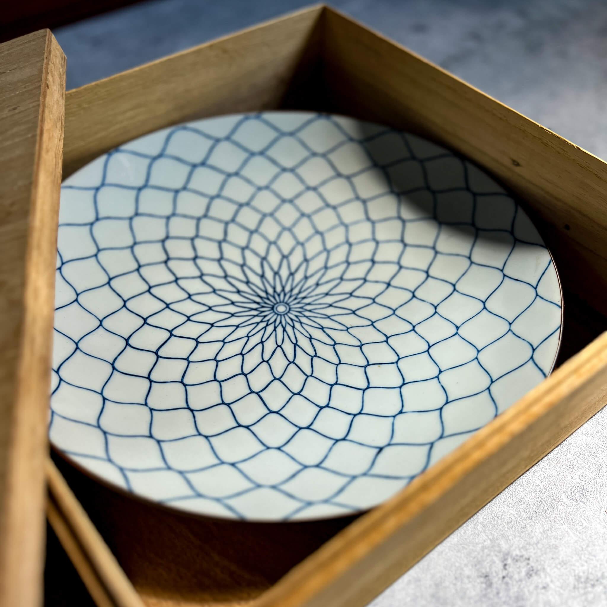 Antique Arita Porcelain Ware Pufferfish Sashimi Plate - Nagamochi Shop