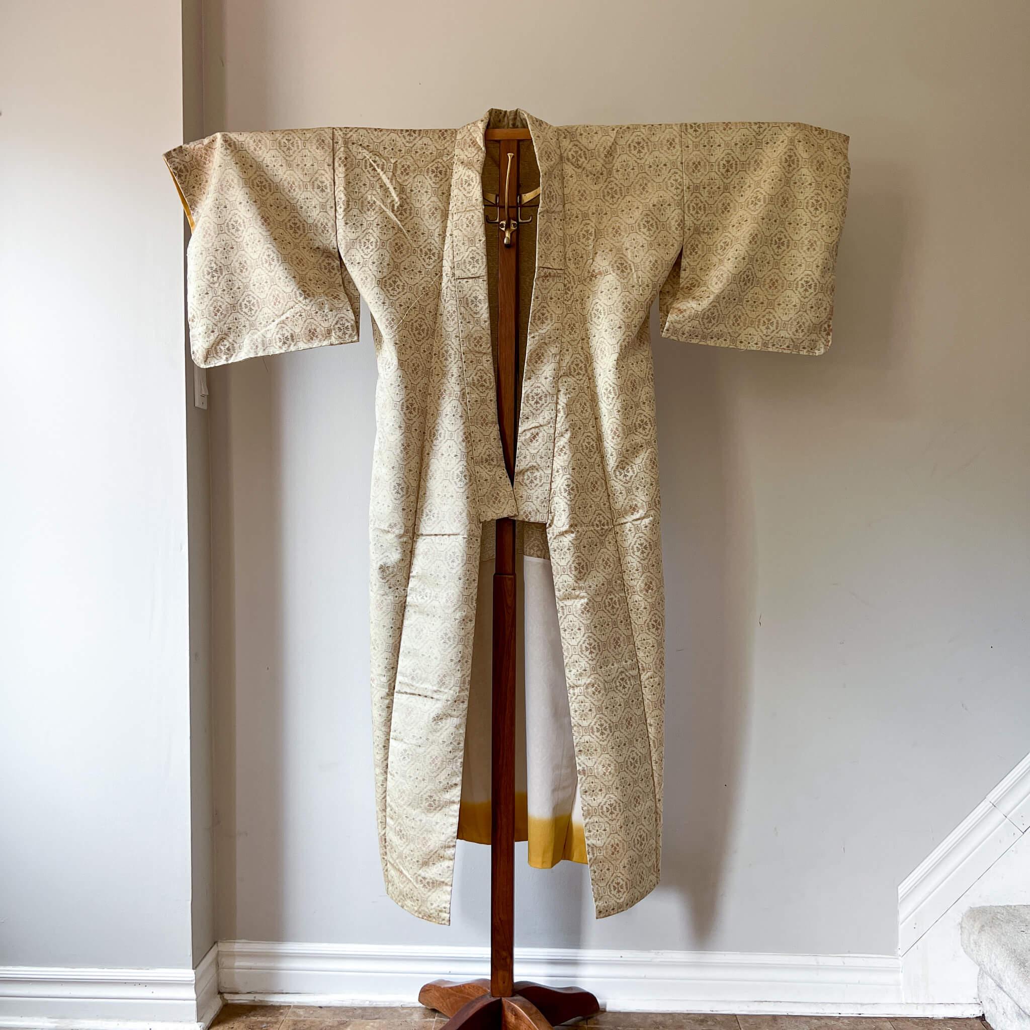 Cream & Gradient Yellow Vintage Tsumugi Kimono - Nagamochi Shop