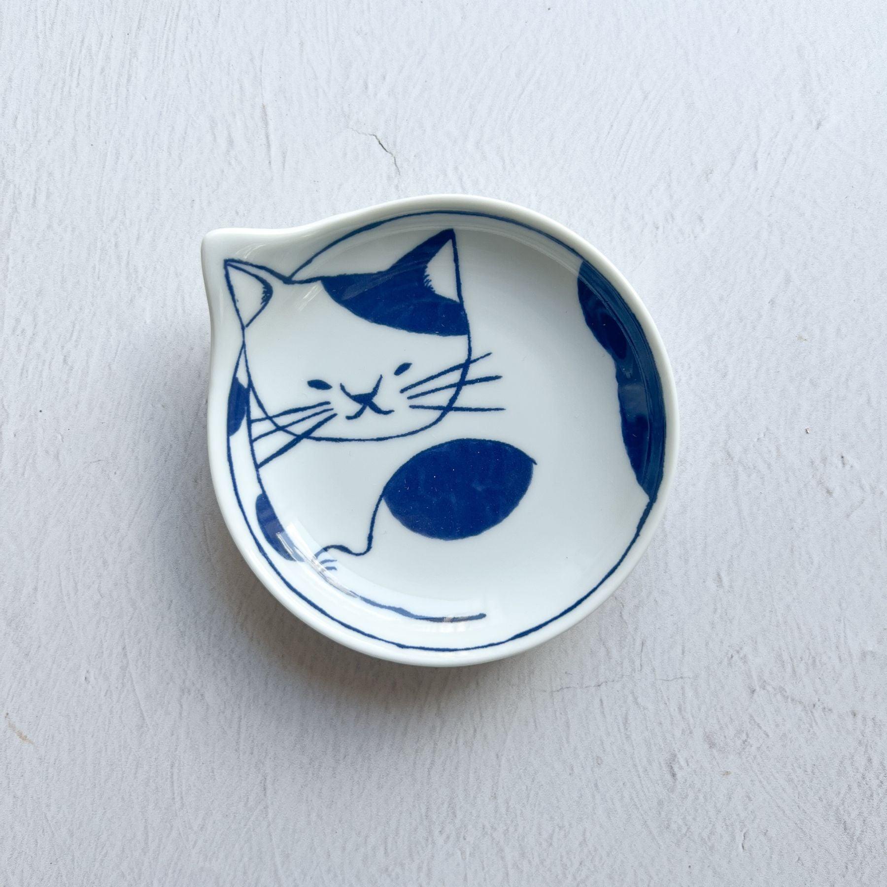 Hasami Porcelain Kitty Mamezara (Small Dish Plate) - Nagamochi Shop