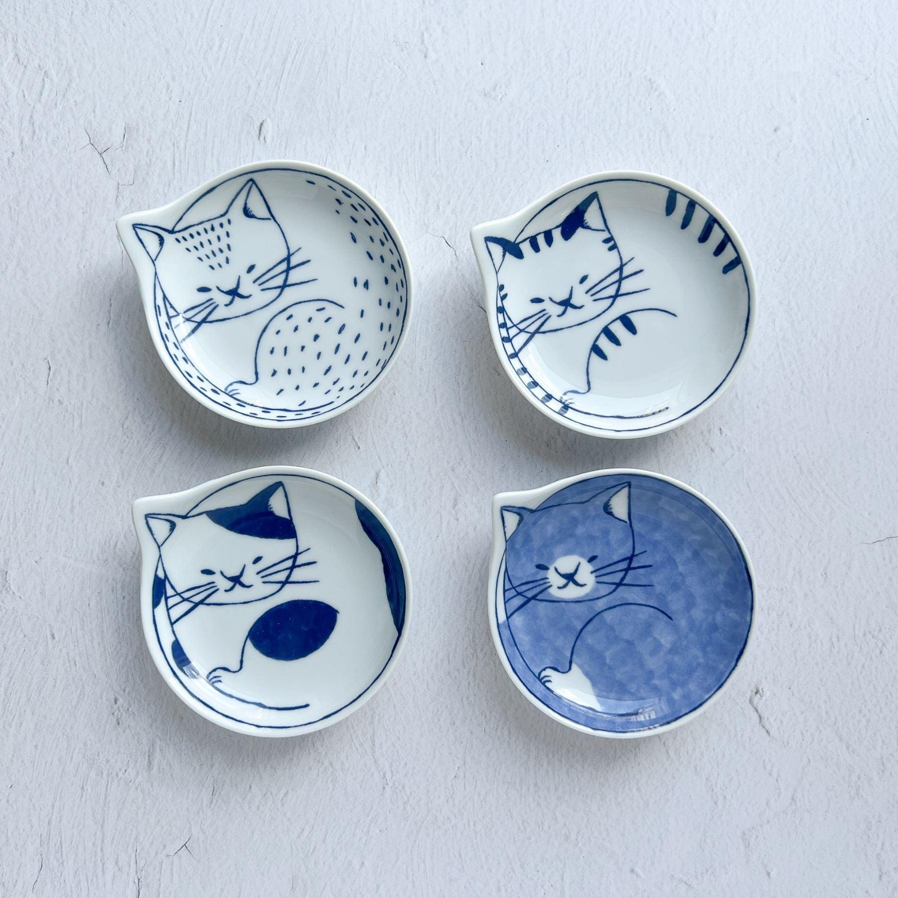 Hasami Porcelain Kitty Mamezara (Small Dish Plate) - Nagamochi Shop