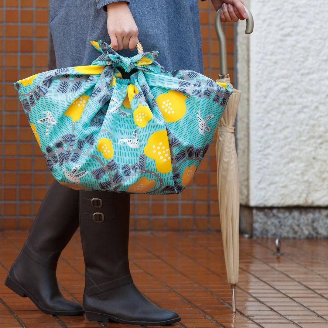 Hummingbird / Water-repellent Art Furoshiki 100 x 100cm - Nagamochi Shop