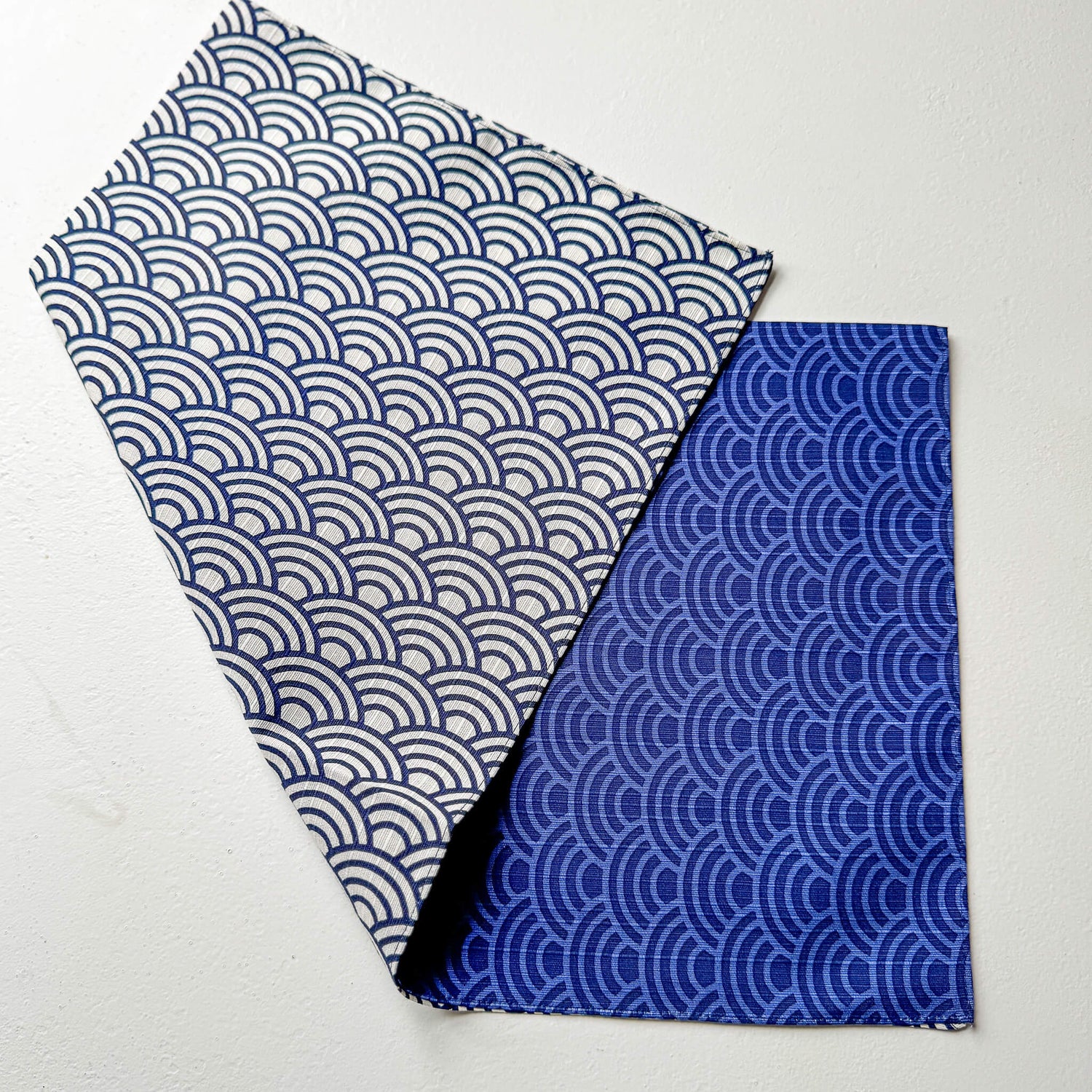 Mini Furoshiki 50cmx50cm | Blue Wave - Seigaiha