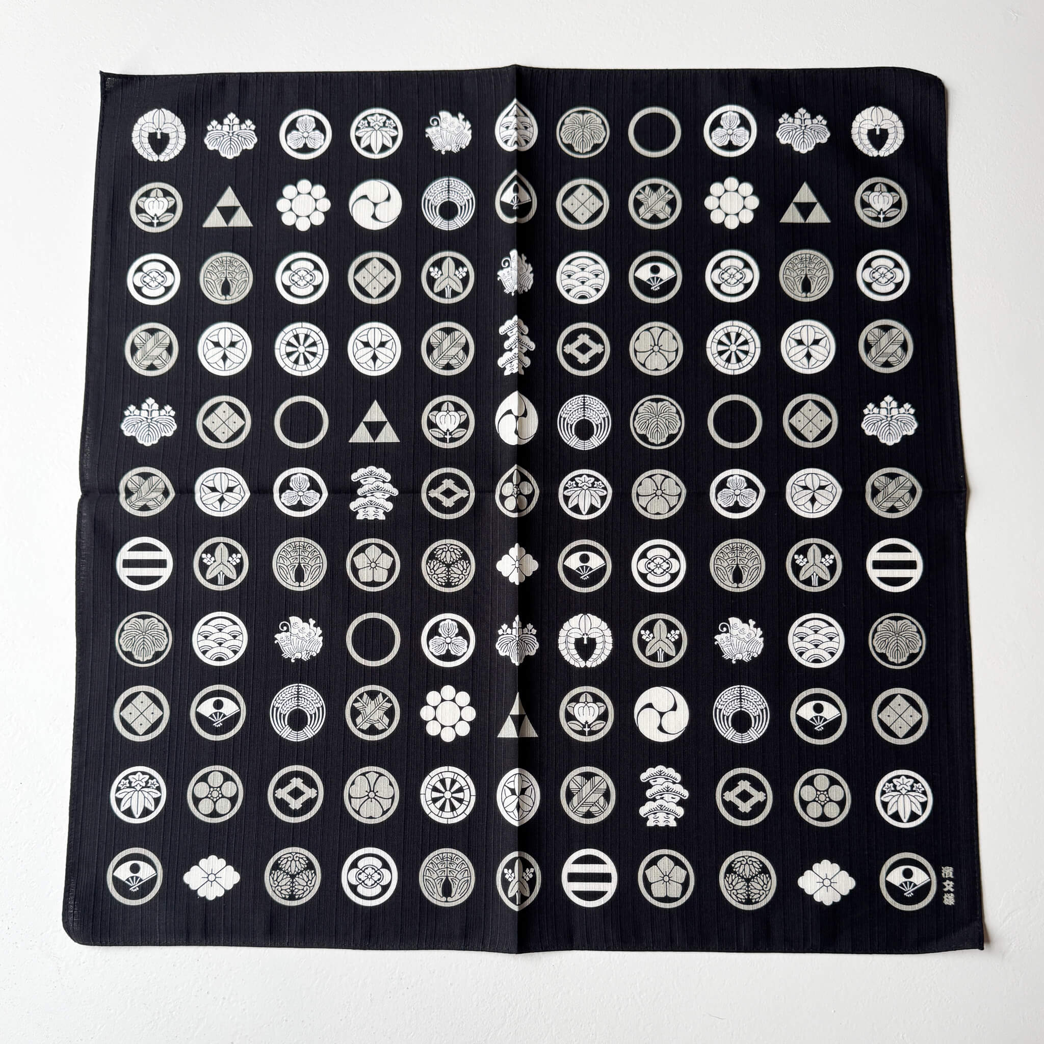 Mini Furoshiki 50cmx50cm | Family Crest