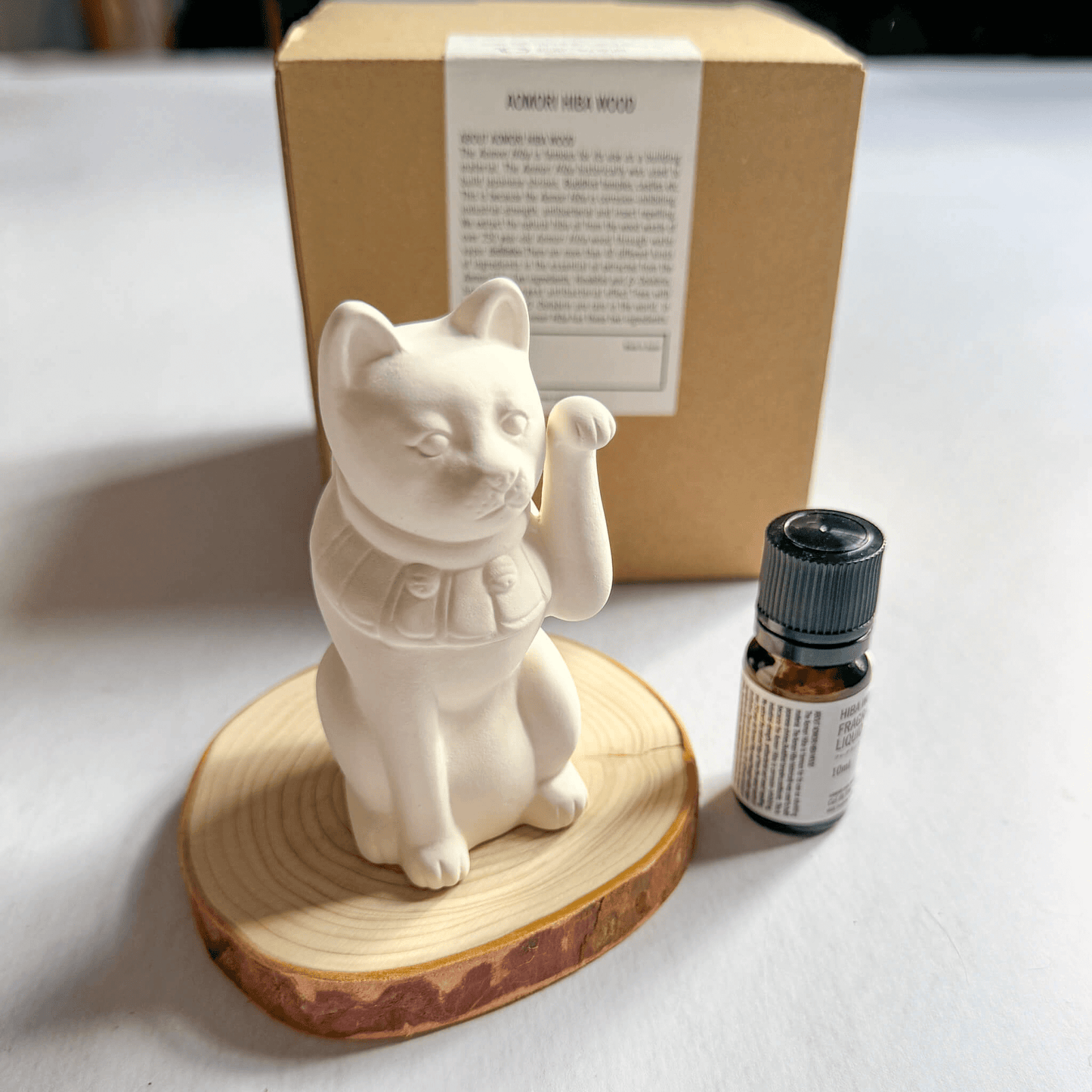 Essential Oil Diffuser Ceramic Maneki Neko - Japanese Lucky Cat