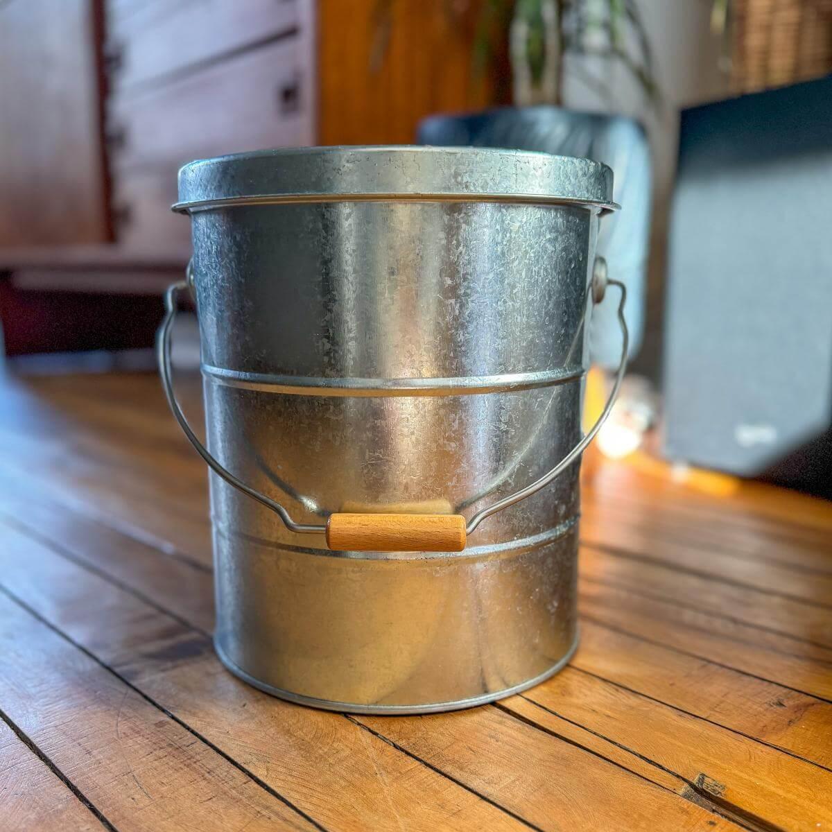 Handmade Galvanized Steel Rice Storage [5Kg] – Nagamochi Shop