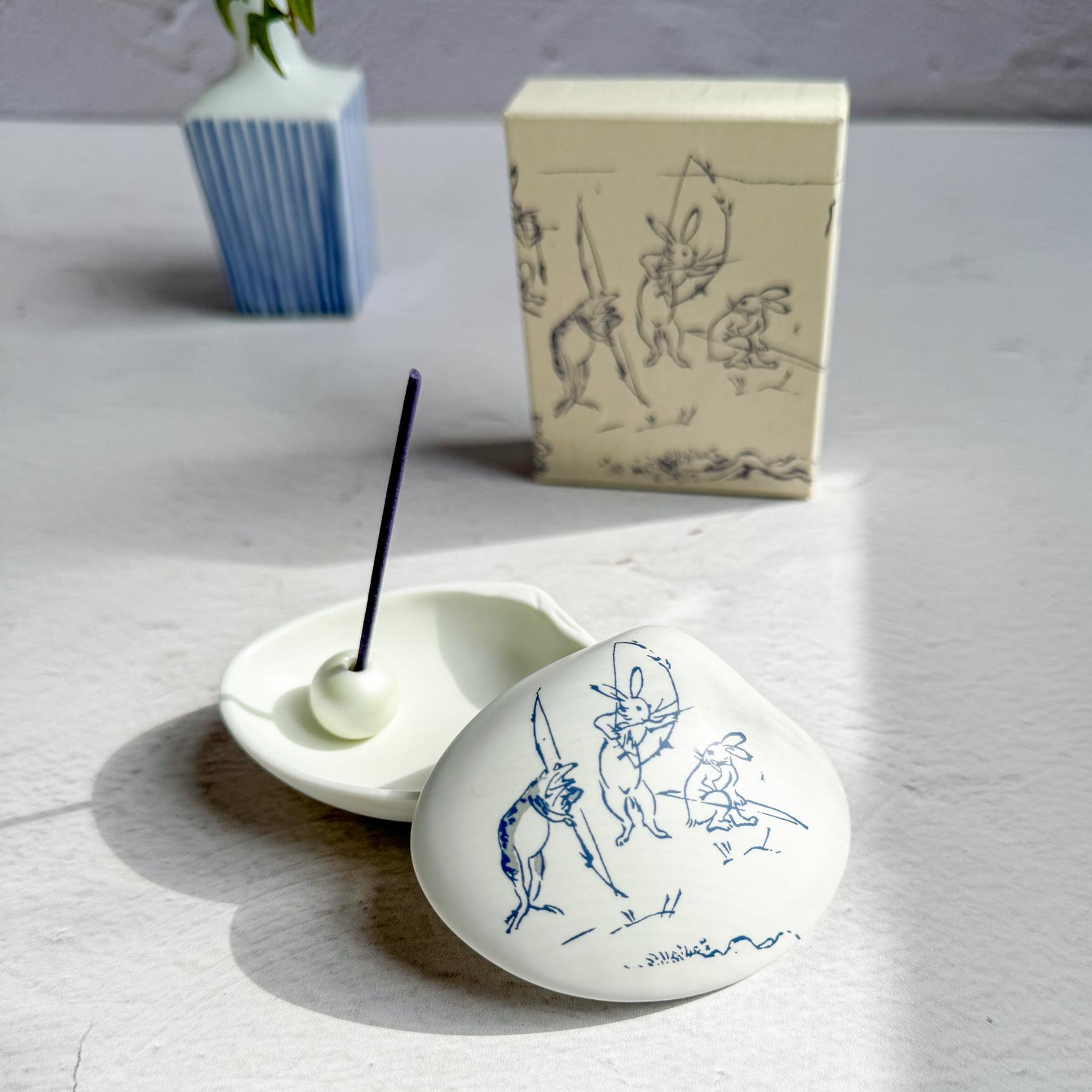 Choju Giga Seashell Incense Holder - Nagamochi Shop