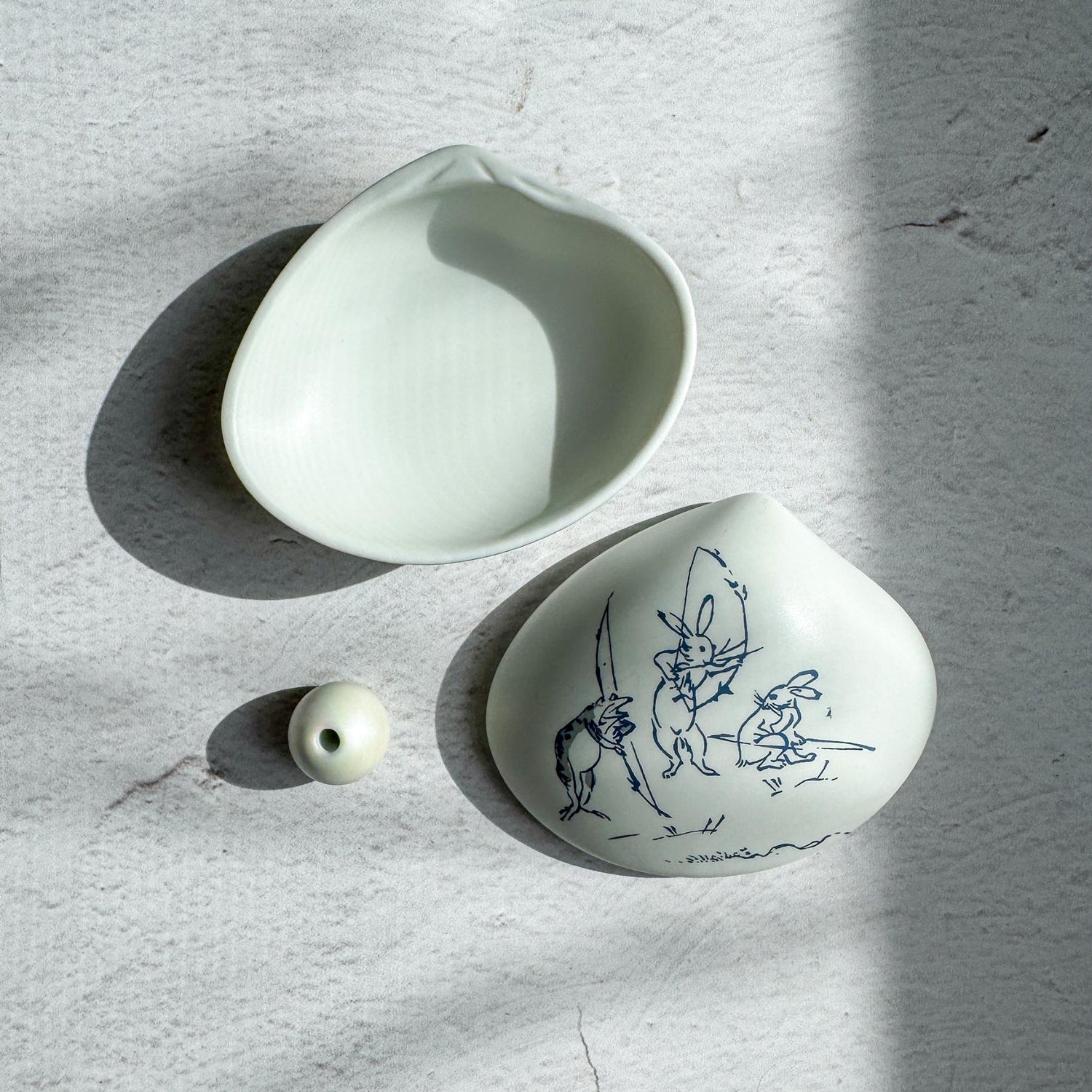 Choju Giga Seashell Incense Holder - Nagamochi Shop