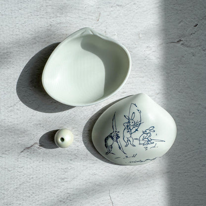 Choju Giga Seashell Incense Holder - Nagamochi Shop