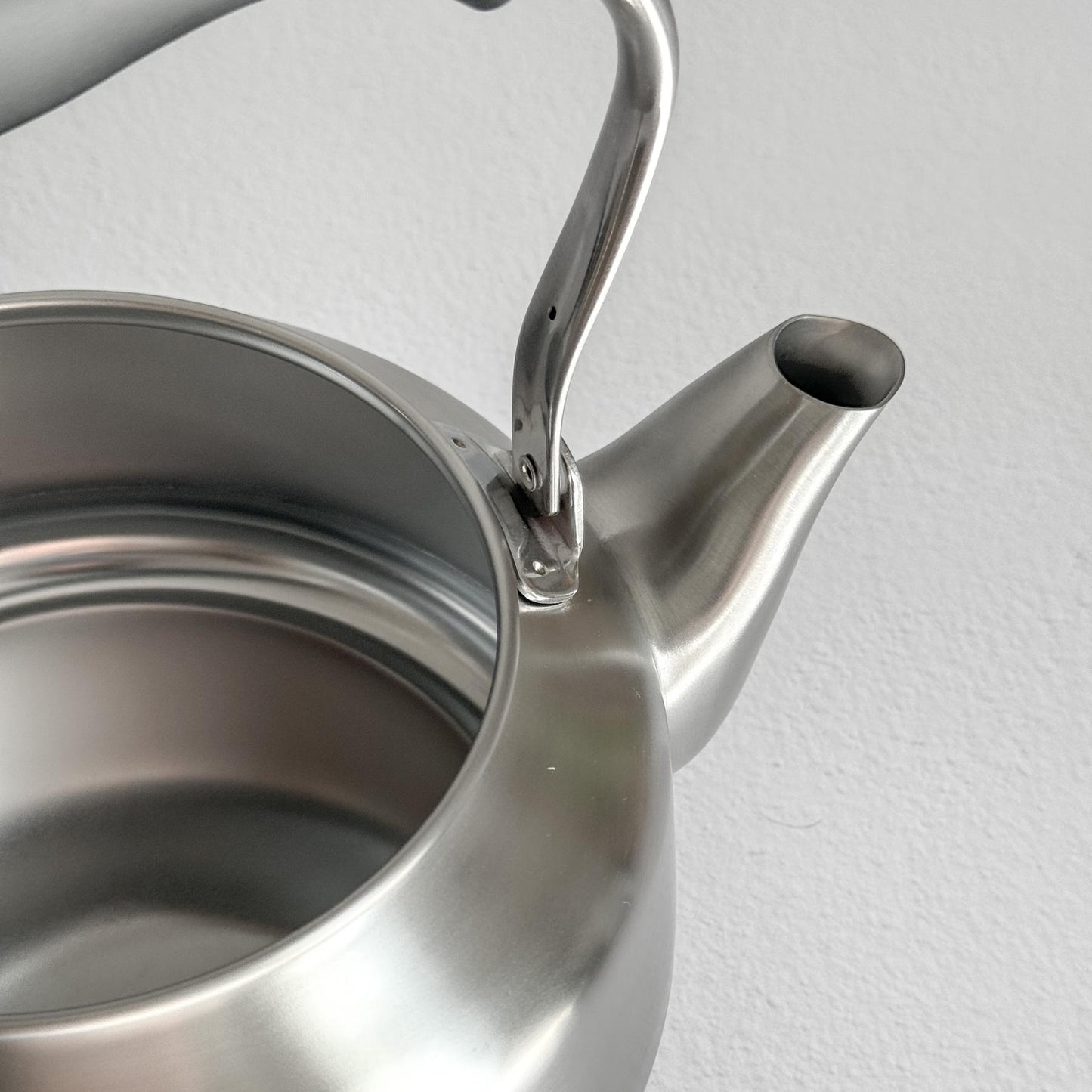 Sori Yanagi Stainless Steel Kettle