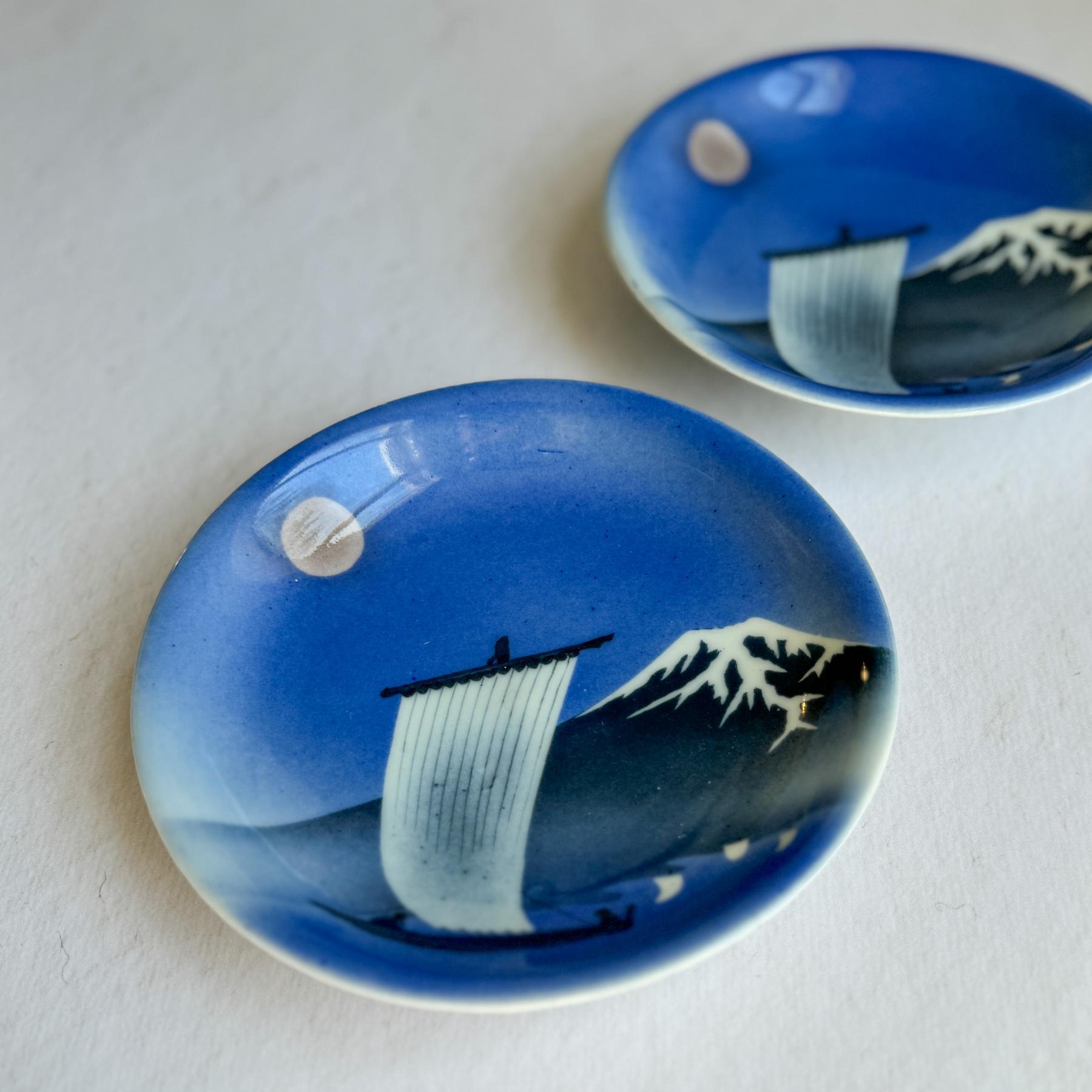 Vintage Dish | Mt. Fuji and Sailing Ship under the Moon - Nagamochi Shop