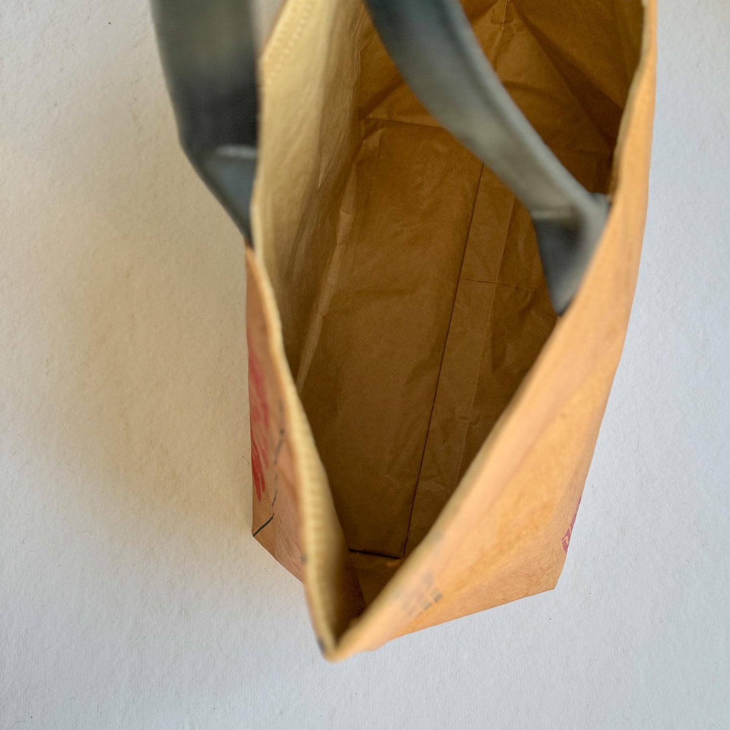 Handbag Made from Recycled Japanese Rice Bag | Tbodhisattva (Nigata)