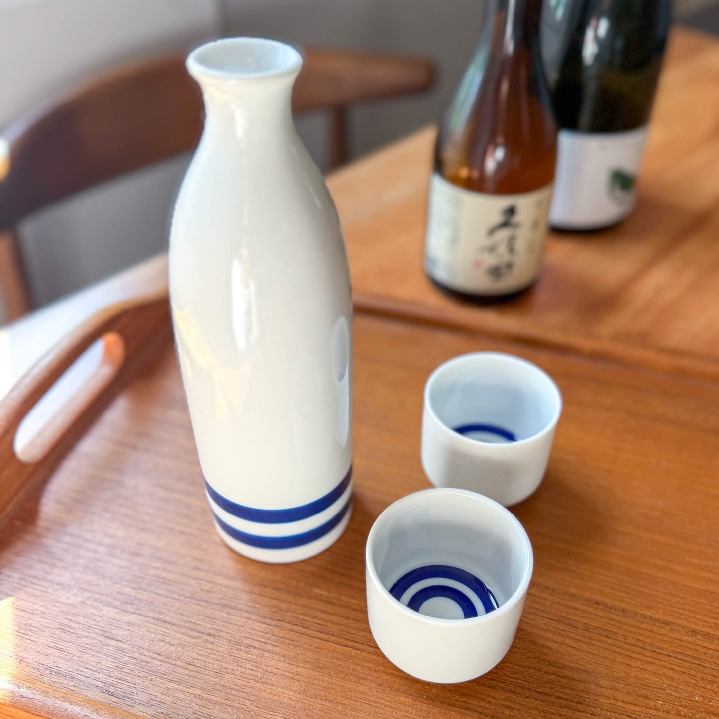 Mino Porcelain Sake Bottle Tokkuri