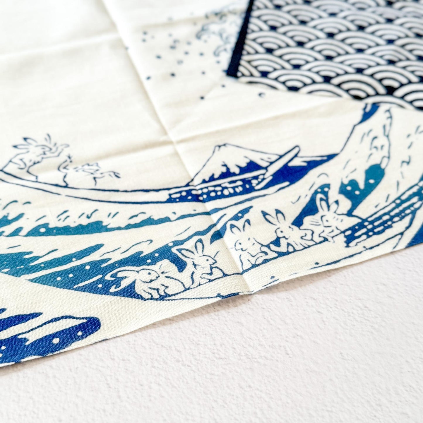 Tenugui Chojugiga Manga | The Great Wave off KANAGAWA