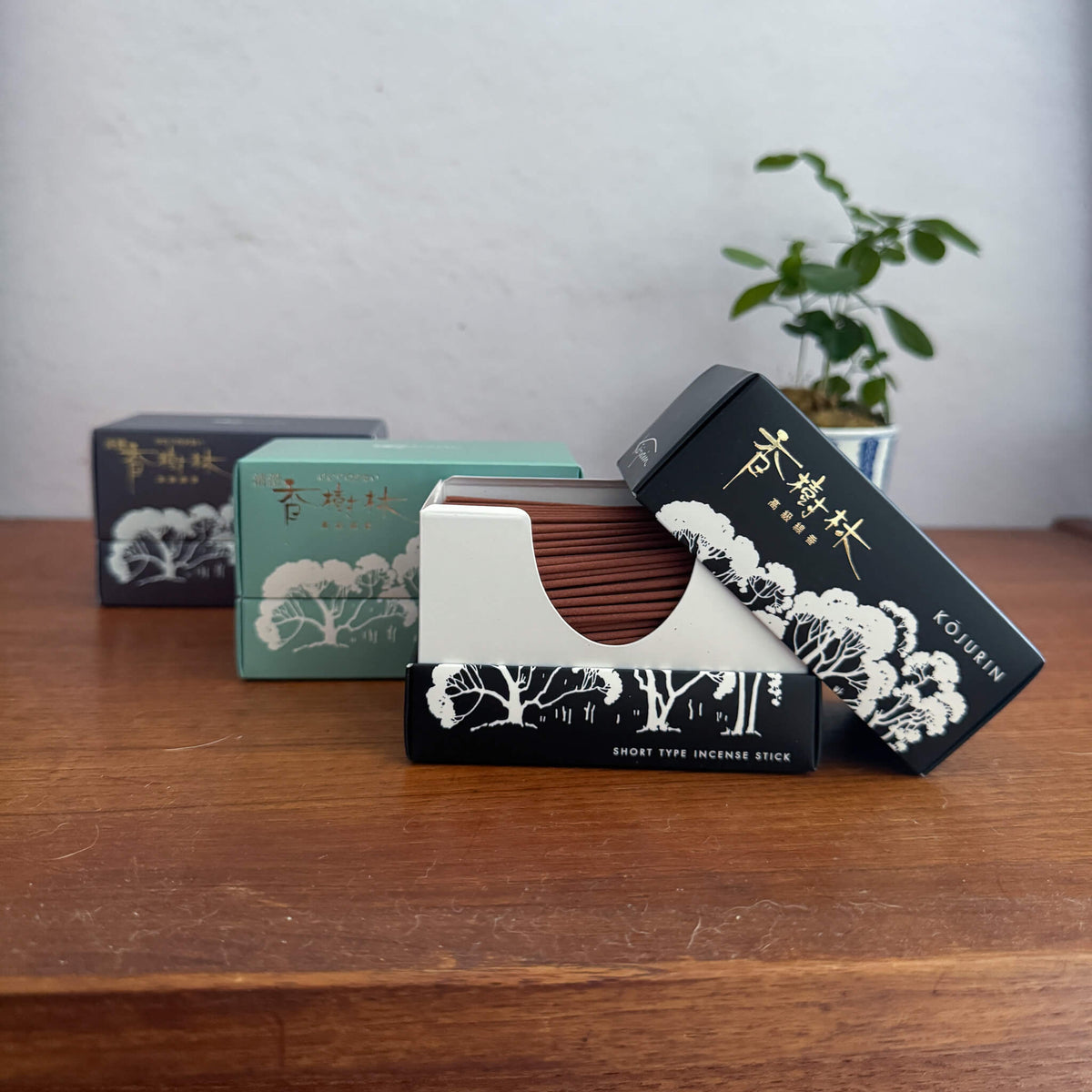 Gyokushodo Kojurin Sandalwood Incense Mini Sticks